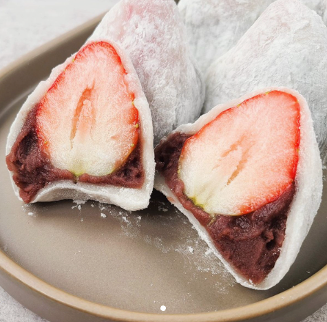 [Suradang]Real Fresh Strawberry Mochi (420g, 14.82oz)