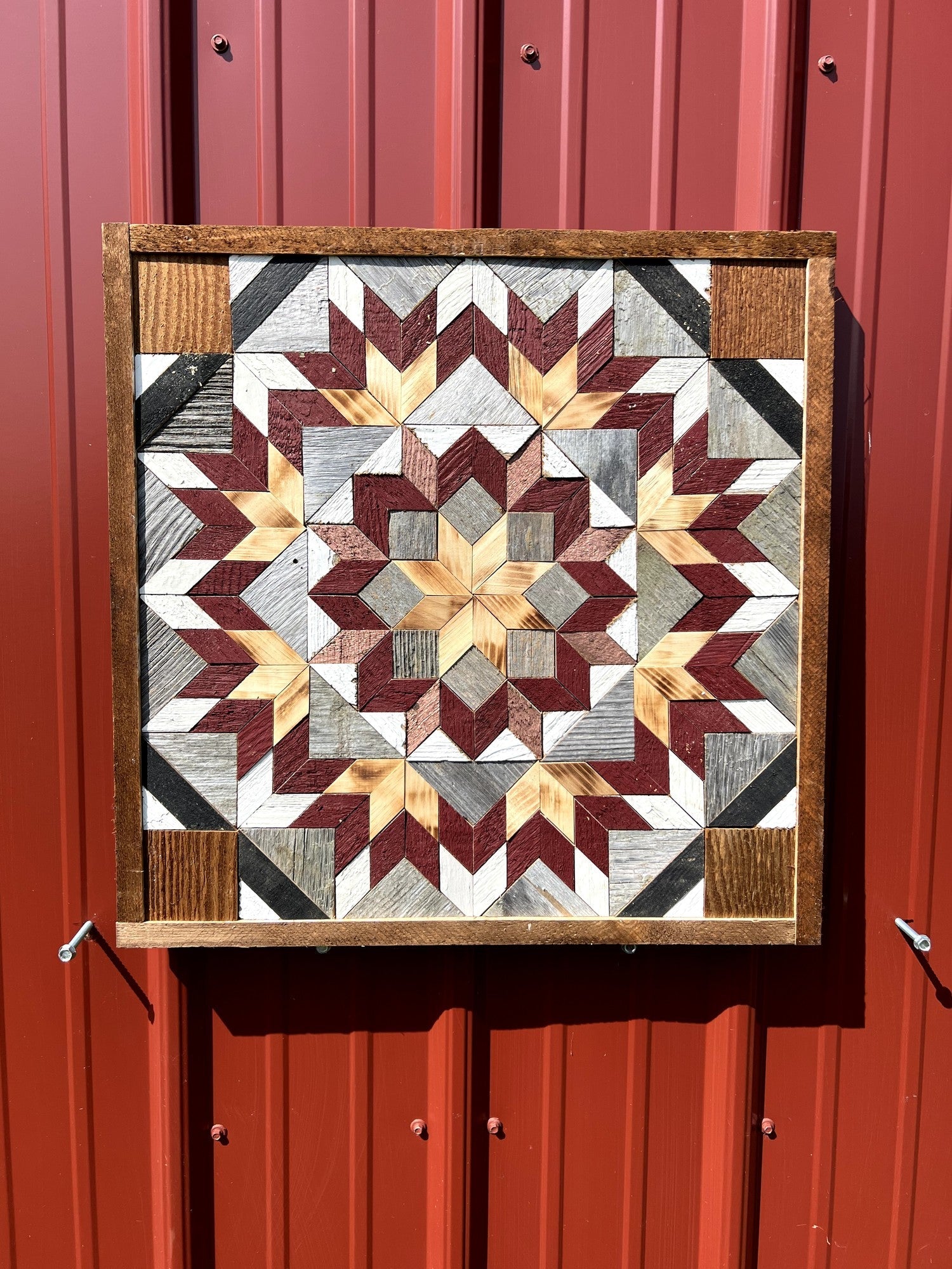Amish Handmade Barn Quilt Wall Art – Reclaimed Barn Wood – 20.75” x 20.75”