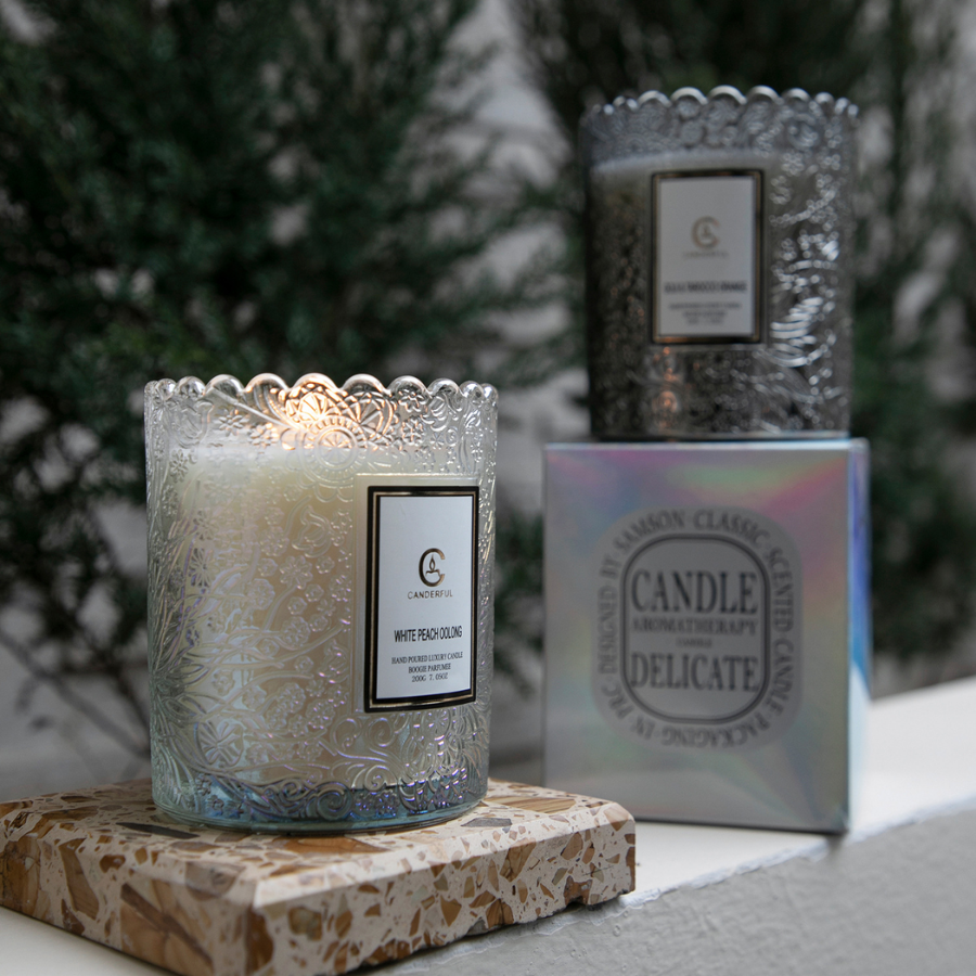 Scented Candle Cups with Embossed Glass Gift Design, Plant-Based Soy Wax Scented Candles with Low-Smoke Performance, Elegant Home Fragrance Candles for Wholesale Valentine’s Day Decor & Gift Use