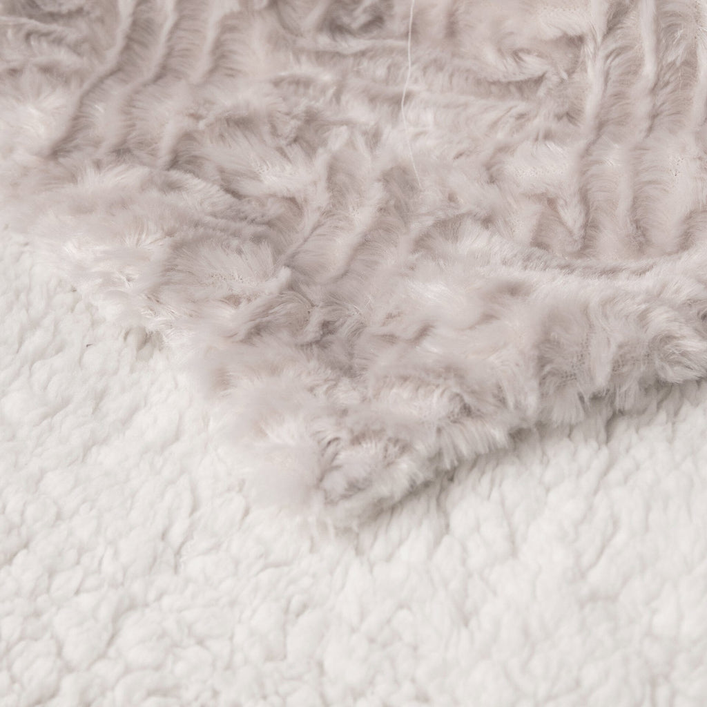 DaDalogy Lavender Grey Faux Fur Sherpa Throw Blanket