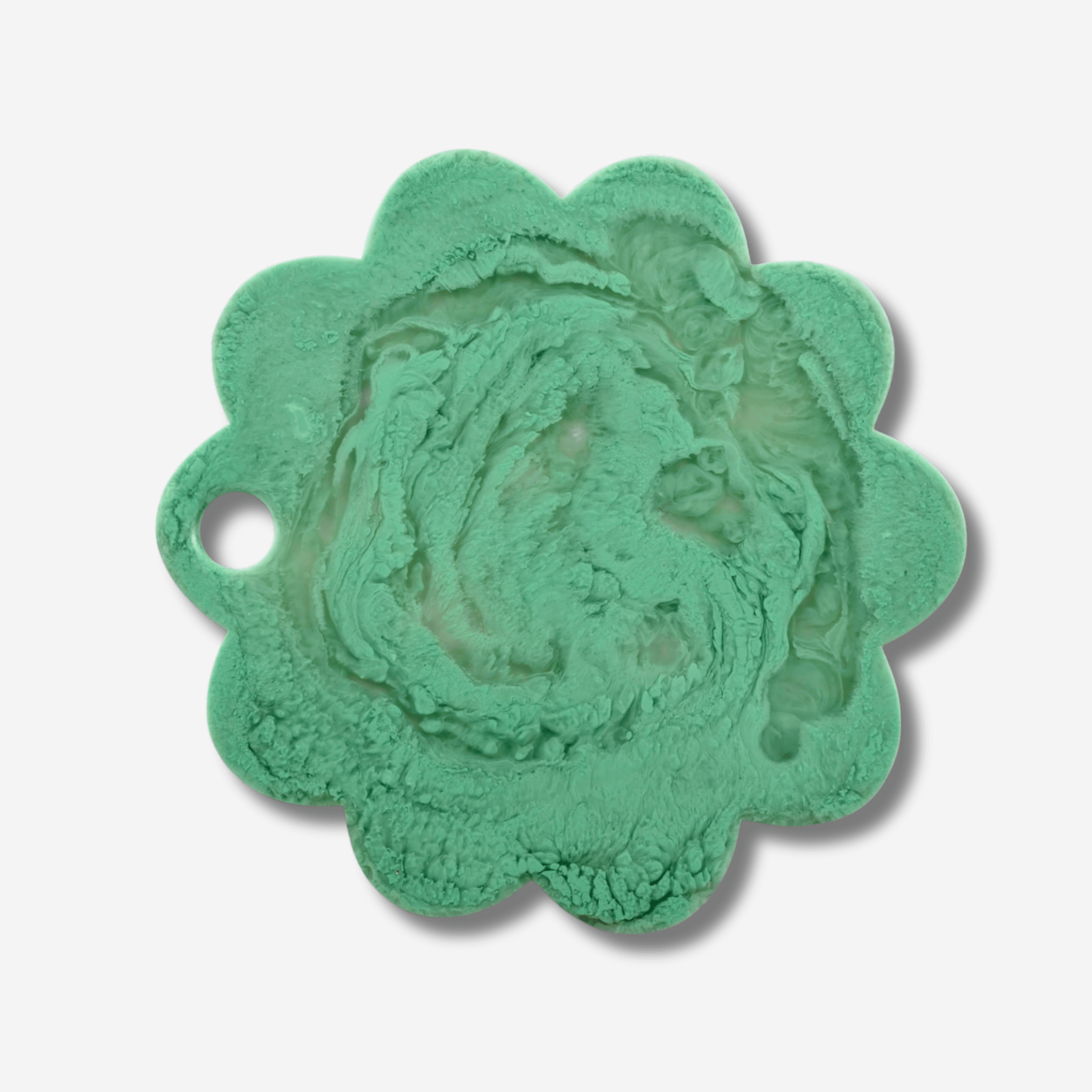SCALLOP RESIN CHARCUTERIE BOARD - GREEN