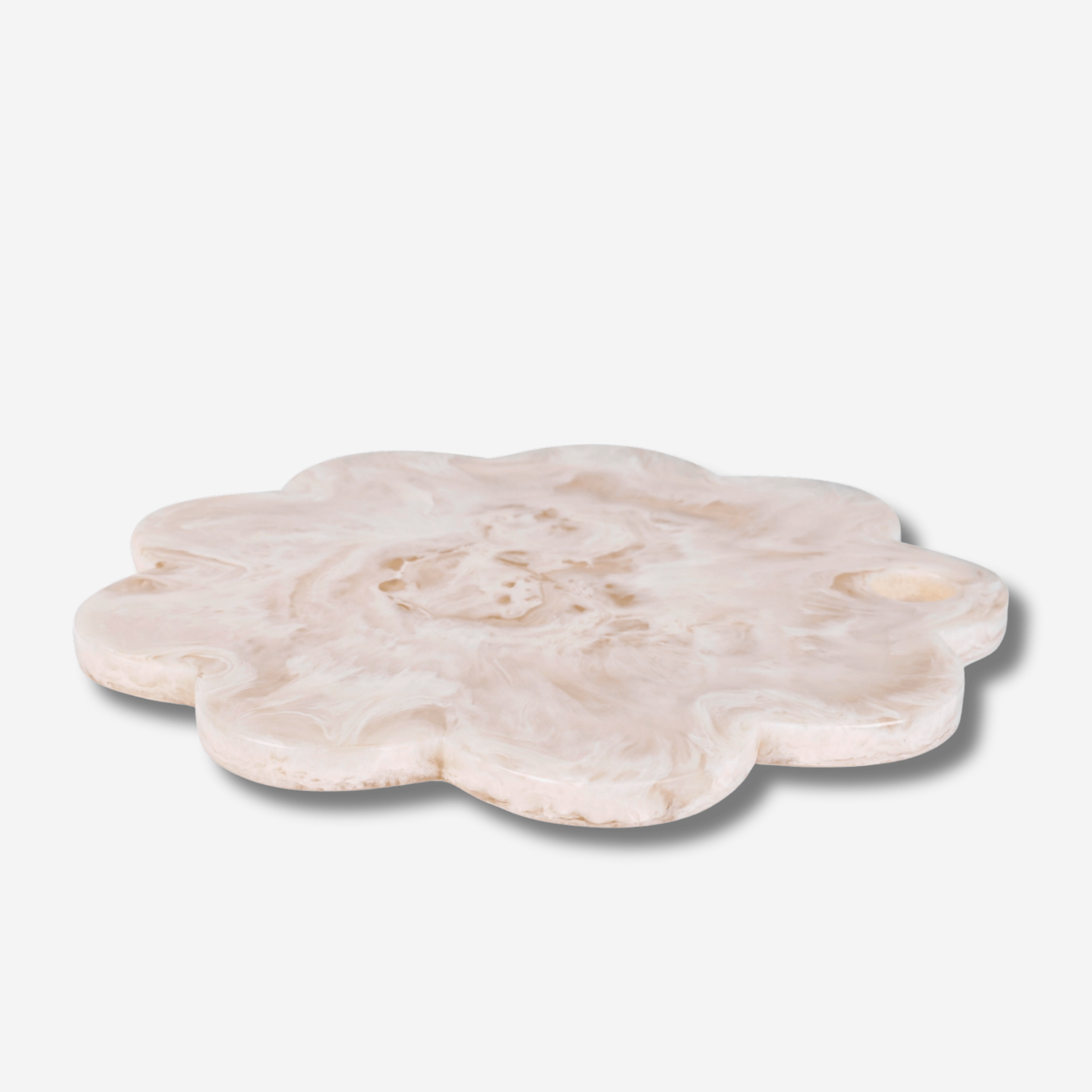 SCALLOP RESIN CHARCUTERIE BOARD - VANILLA