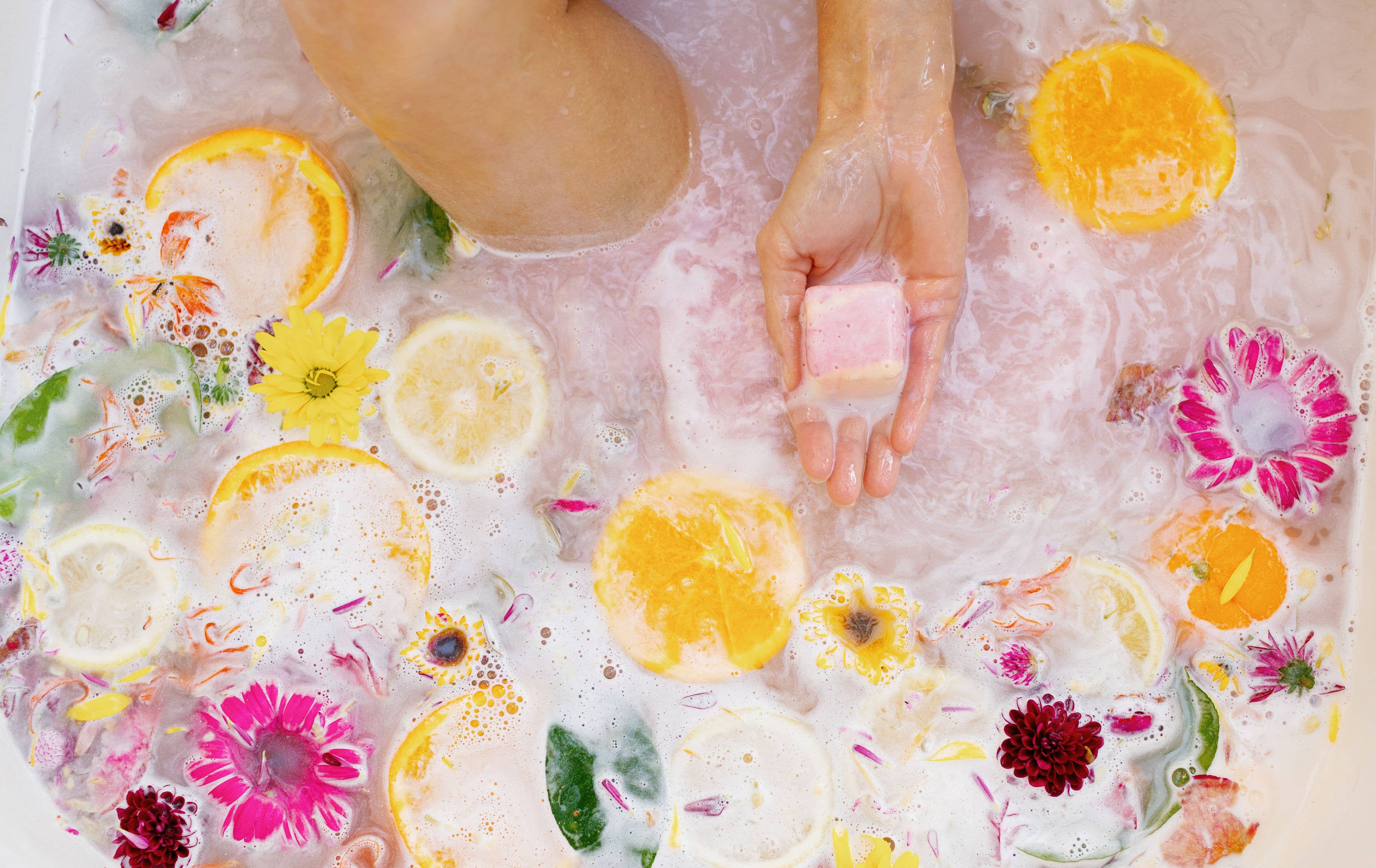 Jumbo Square Hydrating Botanical Gradient Bathbombs 6oz 170g