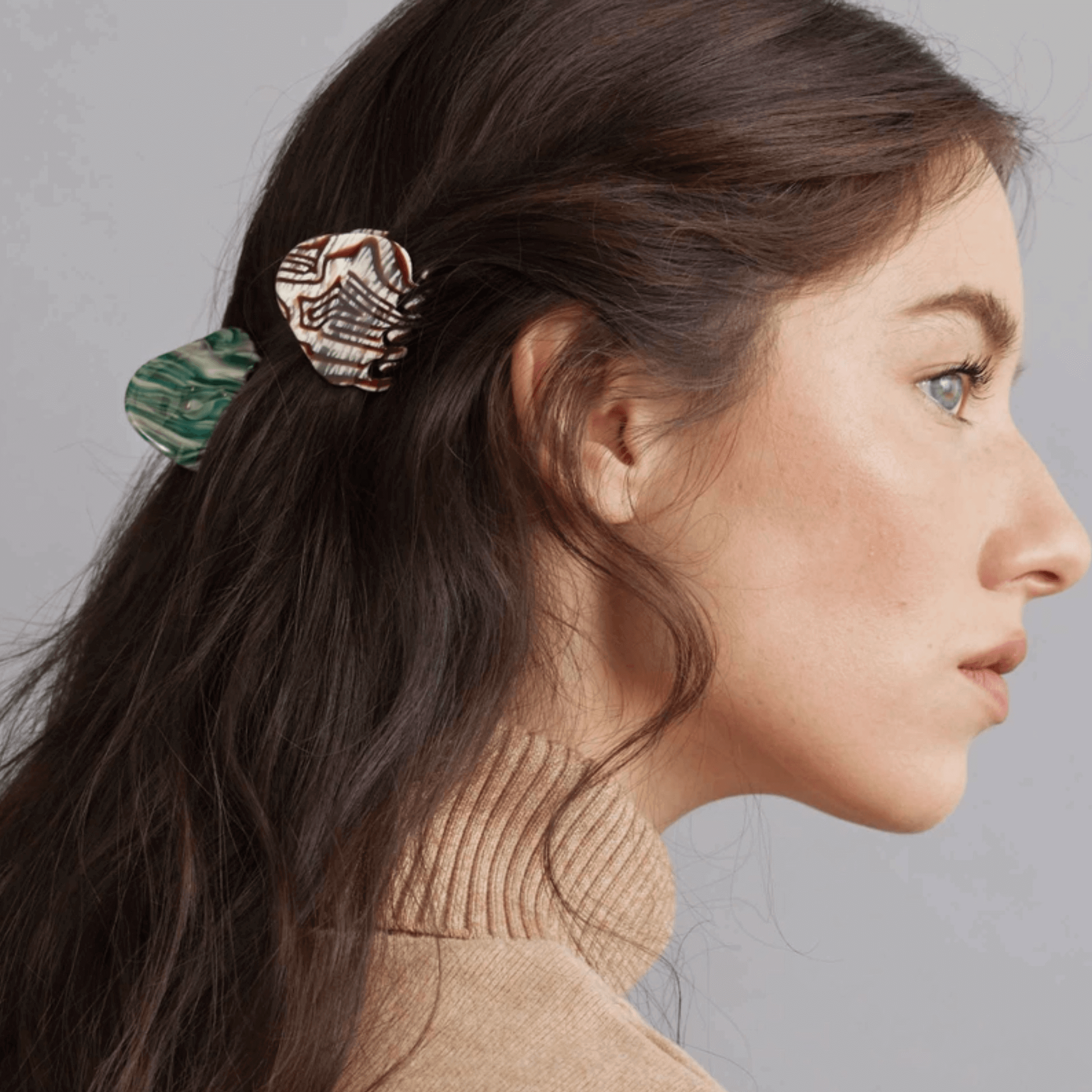 AGATE HAIR CLAW - GREEN