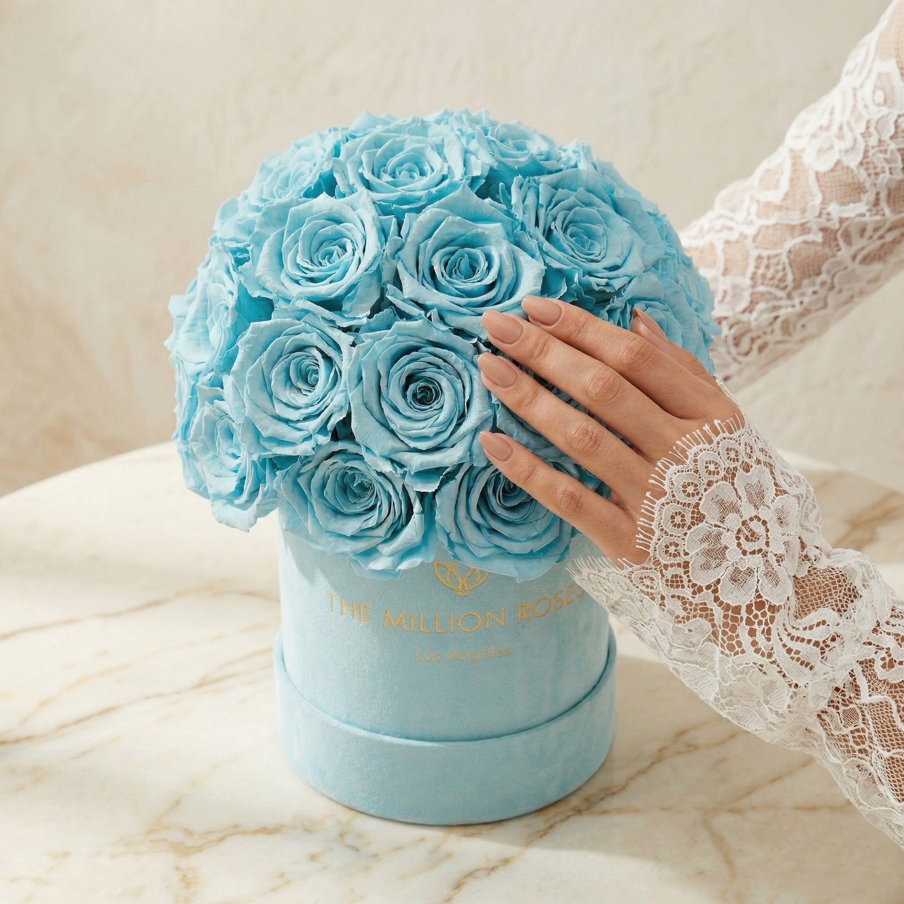 Essence Mint Green Suede Superdome Box | Turquoise Roses