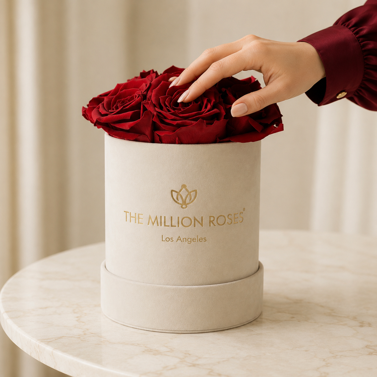 Essence Beige Suede Box | Red Roses