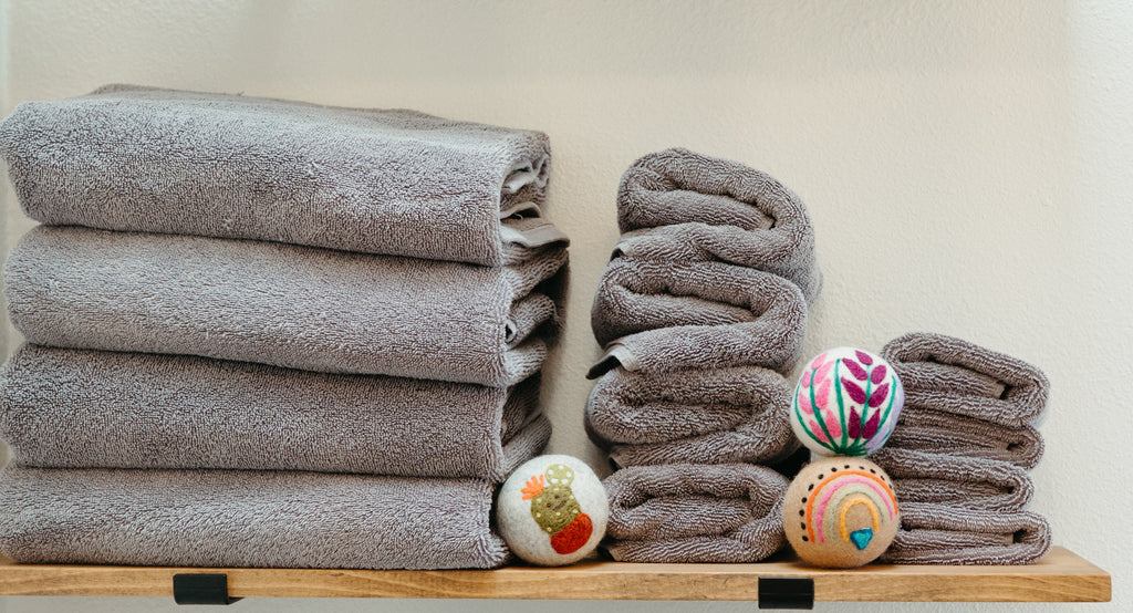 Organic Wool Dryer Balls--Bubblegum Pink Wrapped Daisy