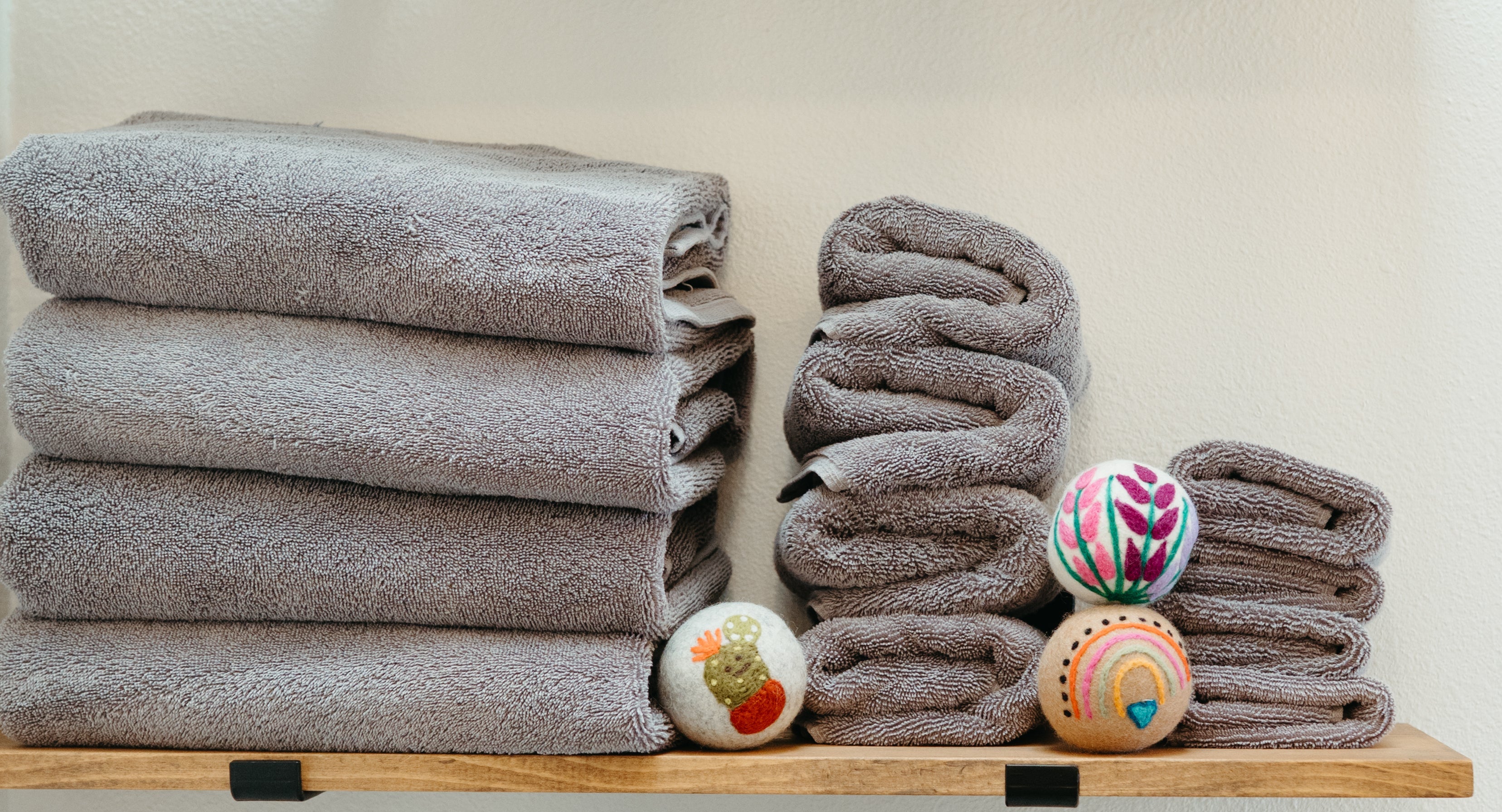 Organic Wool Dryer Balls--Bubblegum Pink Wrapped Daisy