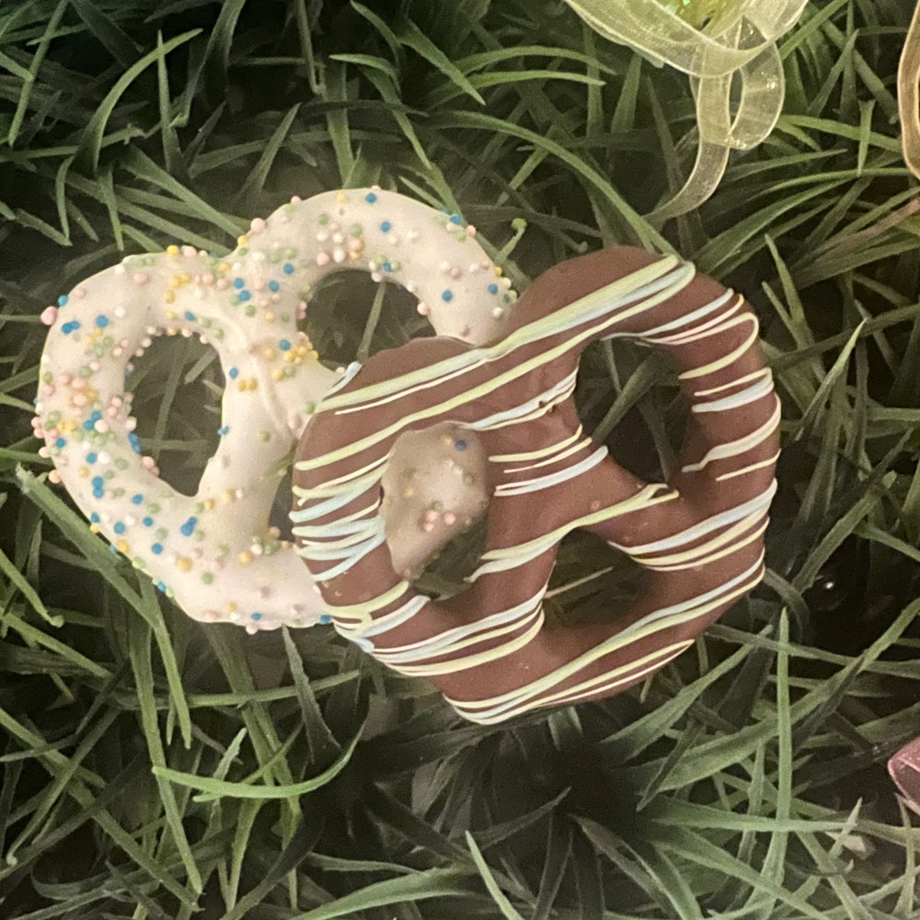 Easter Chocolate Covered Pretzel Twist 2PK