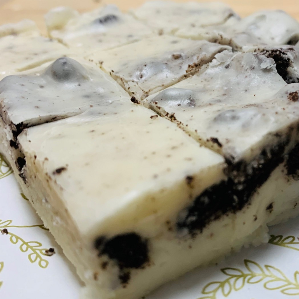 Handmade Cookies and Cream Fudge | Meem's Fudge Shoppe