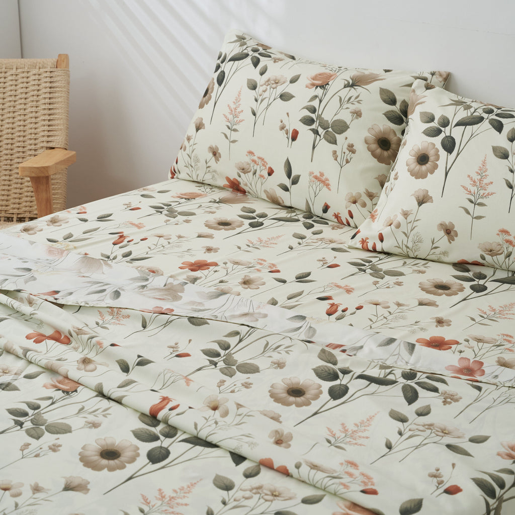 DaDalogy Enchanted Meadow Floral Microfiber Sheet Set