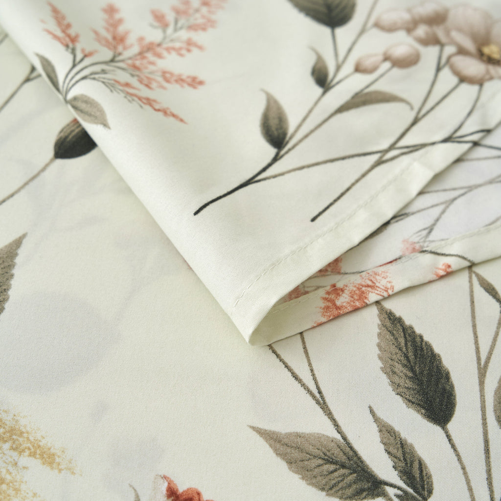 DaDalogy Enchanted Meadow Floral Microfiber Sheet Set