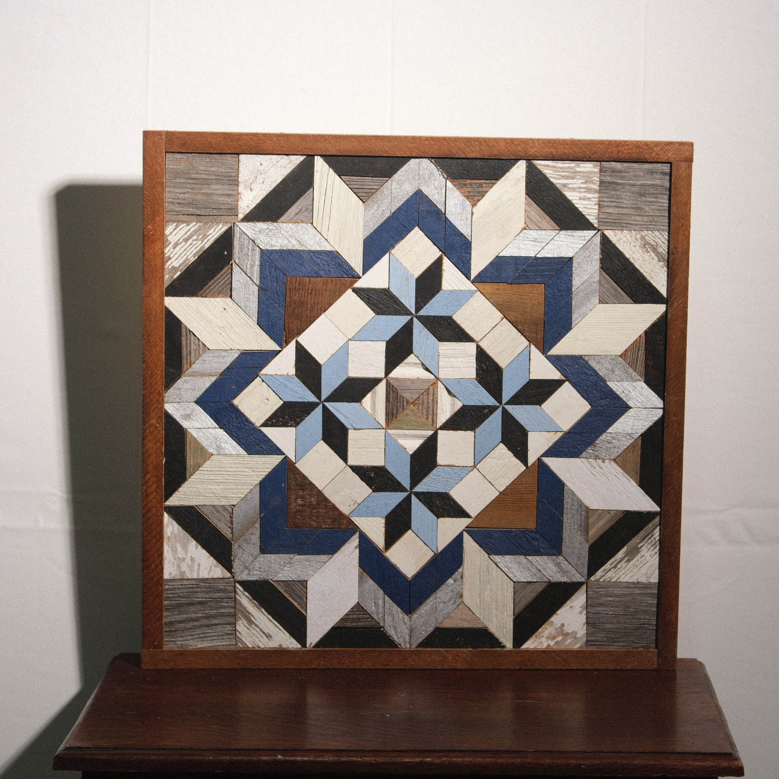 Amish Handmade Barn Quilt Wall Art – Reclaimed Barn Wood – 20.75” x 20.75”