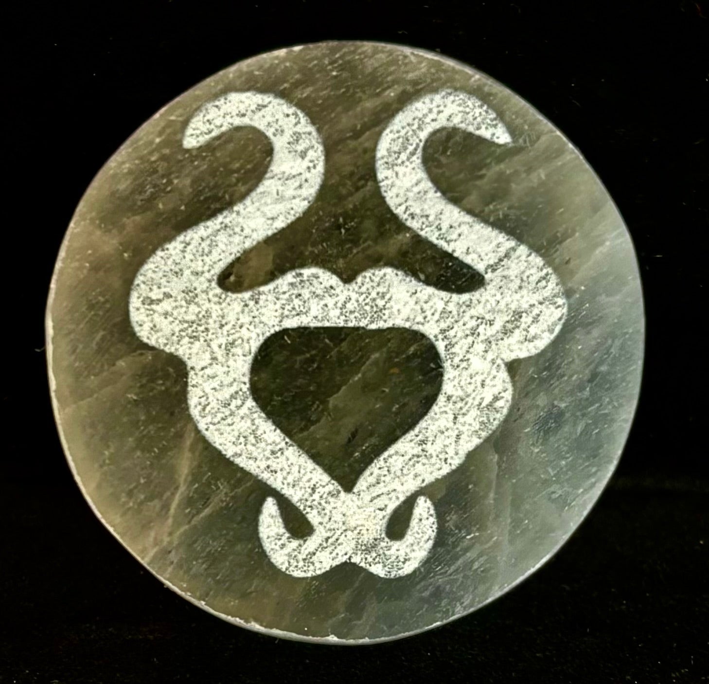 Zodiac Selenite Cleansing Coin – Crystal Cleansing & Astrology Energy Disc