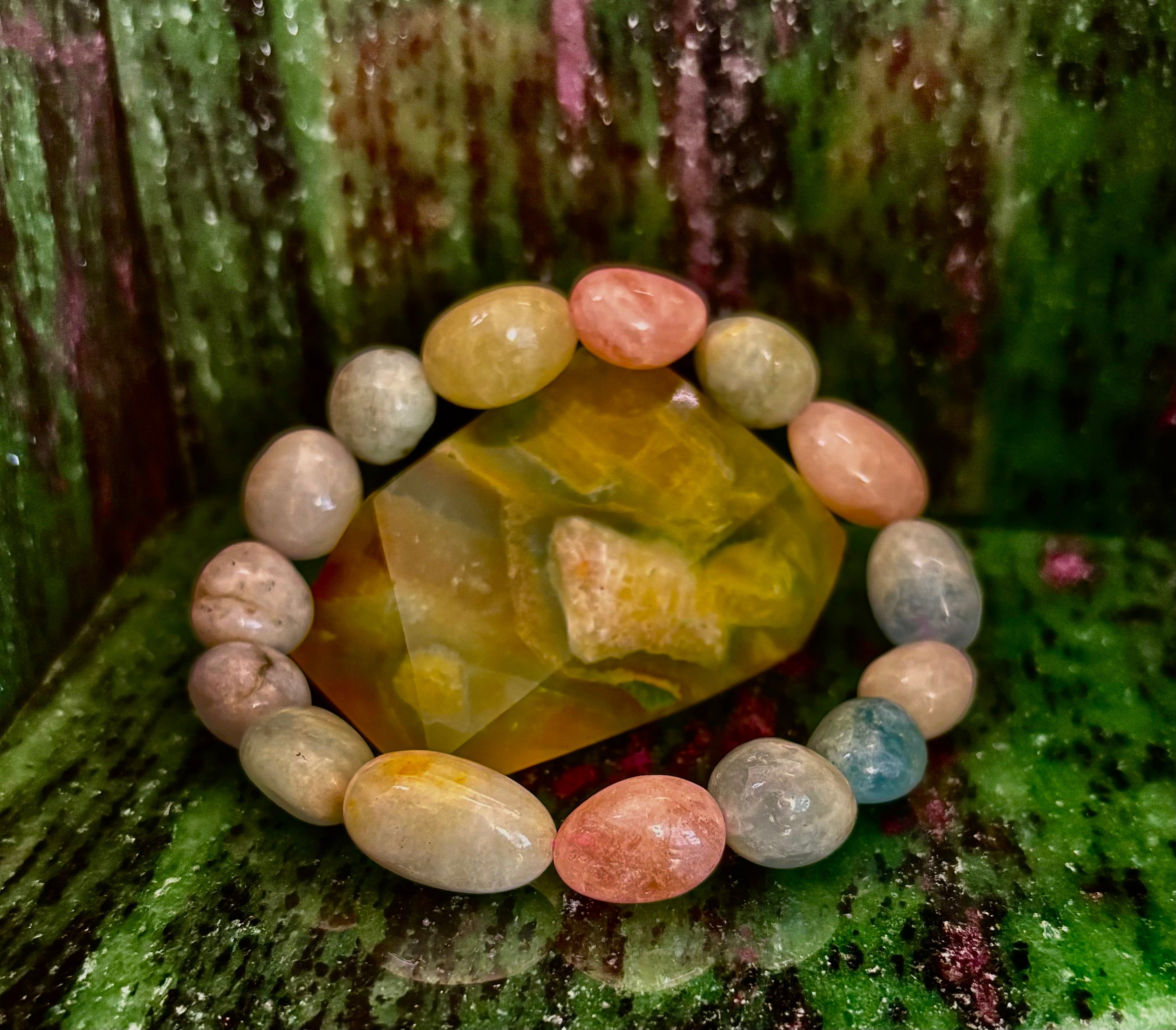 🌸 Heart in Bloom Morganite Bracelet