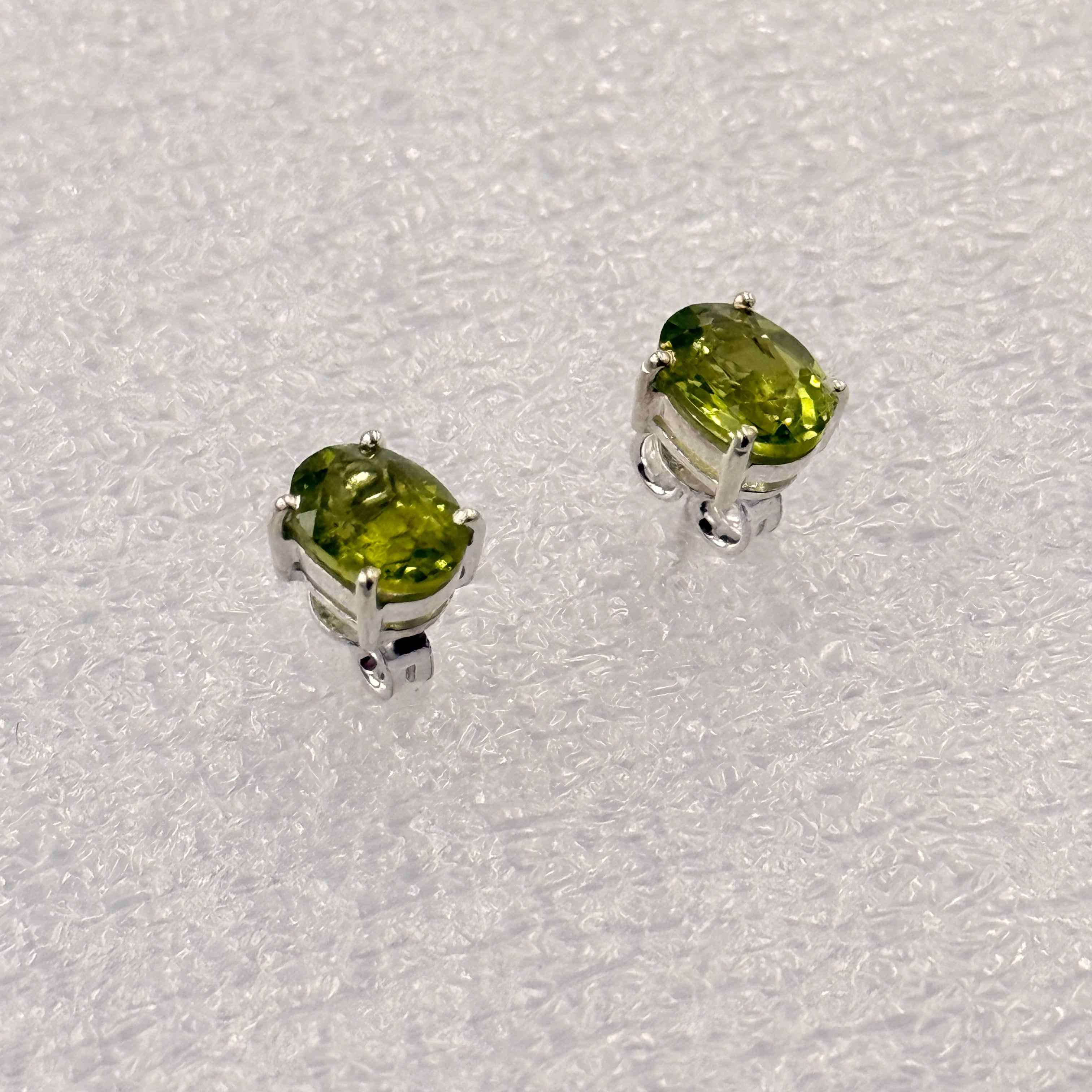 Sterling Silver Oval Peridot Post Earrings Size 1