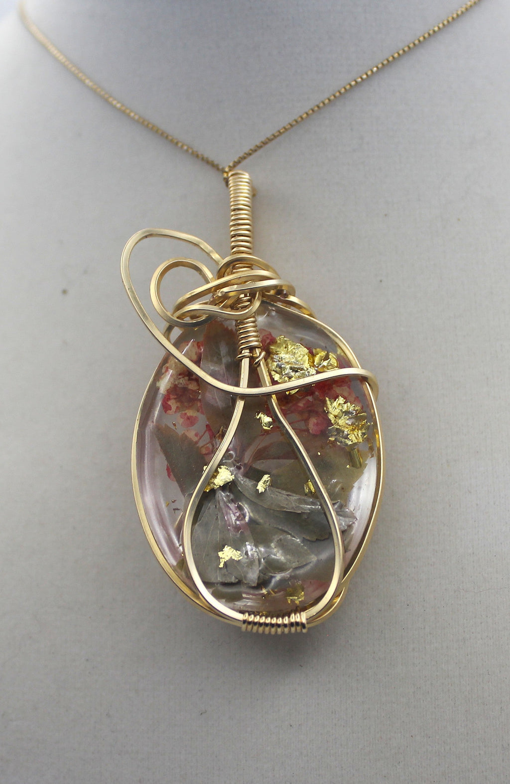 Gold Flower Resin Pendant Necklace – 14k Gold-Filled Wire Wrapped Botanical Jewelry