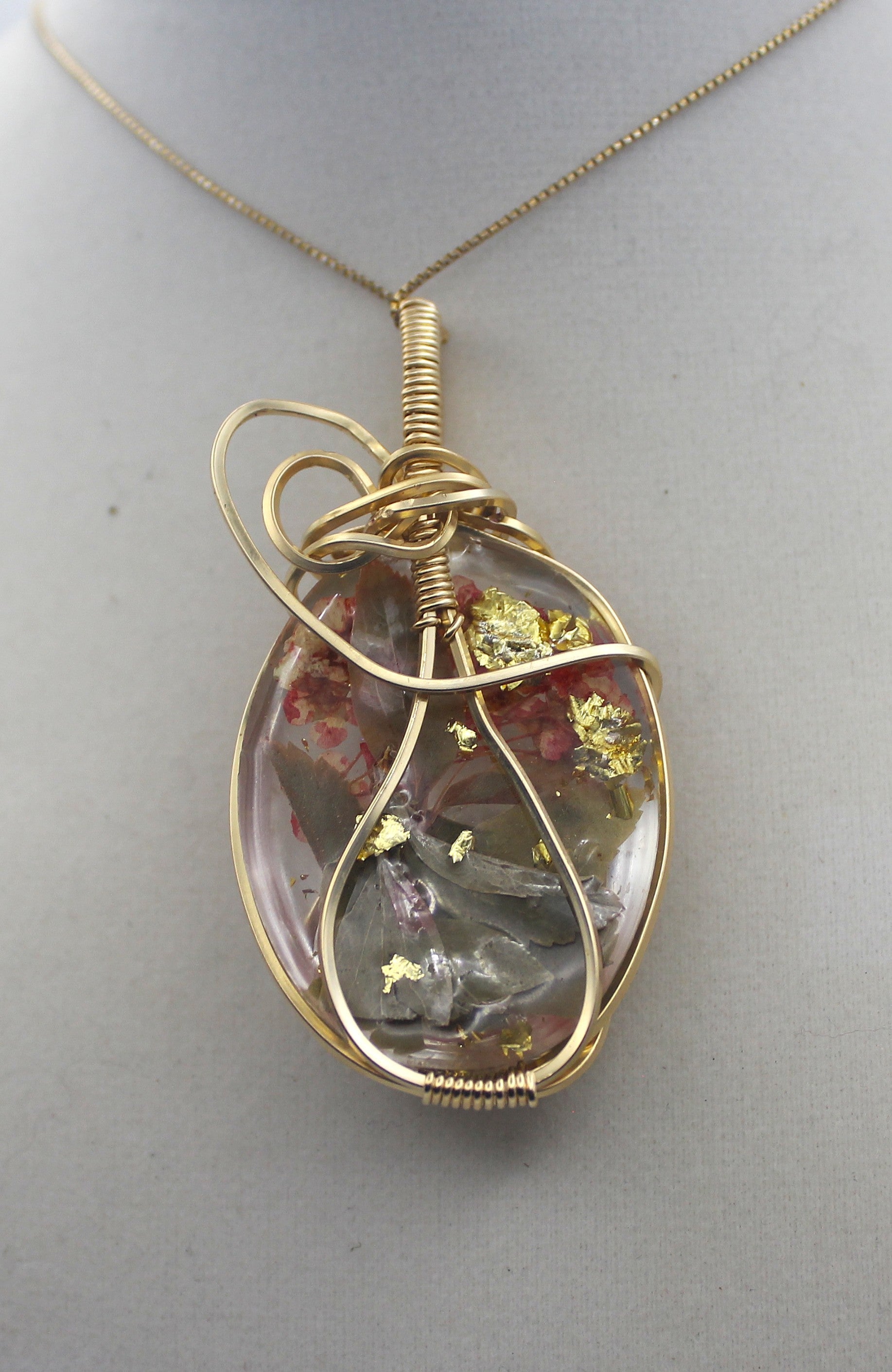 Gold Flower Resin Pendant Necklace – 14k Gold-Filled Wire Wrapped Botanical Jewelry