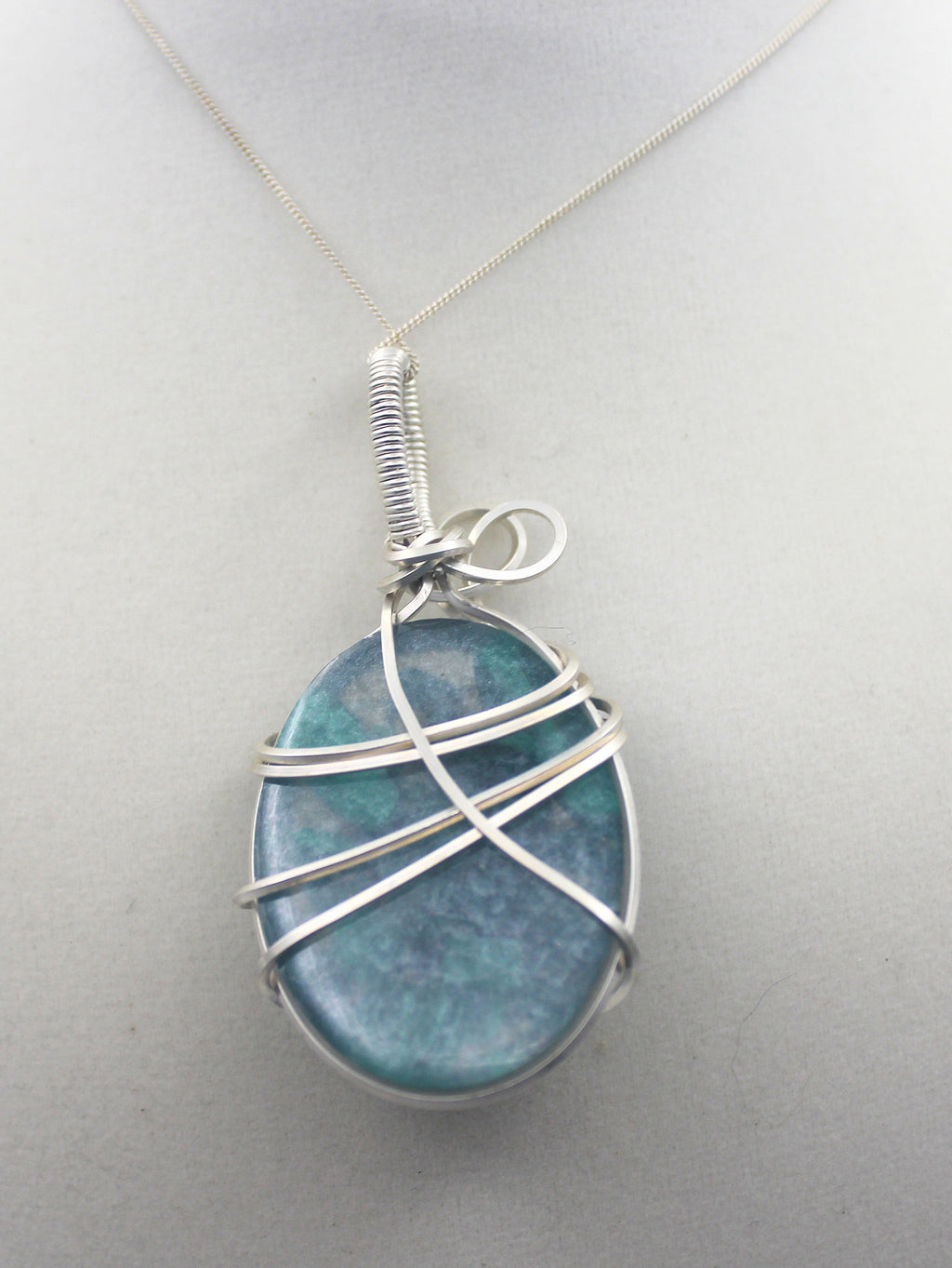 Silver Argentium Resin Malachite Pendant Necklace