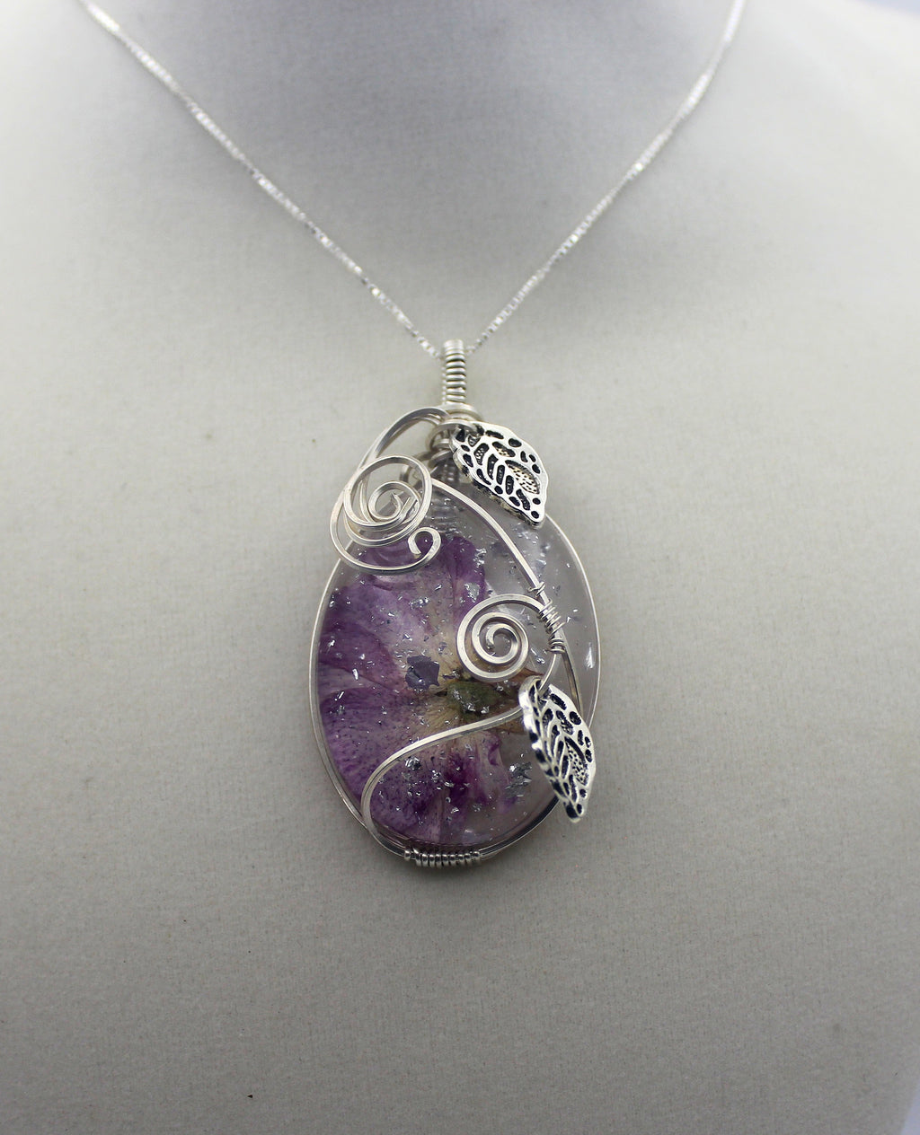 Silver Argentium Charmed Resin Purple Dried Flower Pendant Necklace