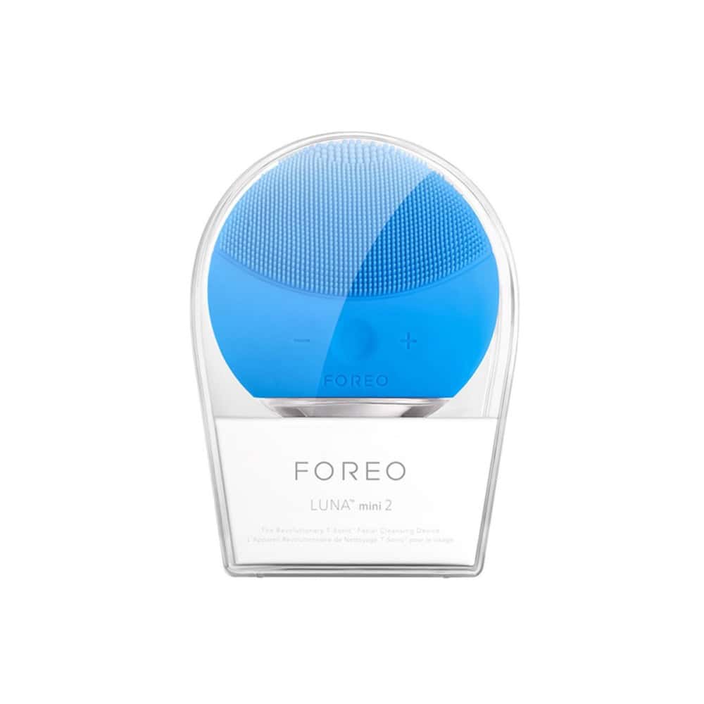 FOREO LUNA Mini 2 Aquamarine sonic facial cleansing brush with ultra-soft silicone touchpoints, T-Sonic pulsations and adjustable intensities for deep pore cleansing, gentle exfoliation, makeup residue removal and daily skincare.