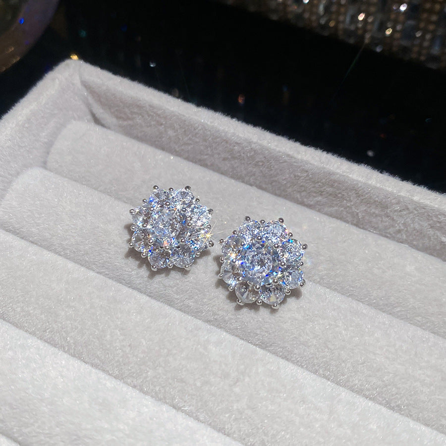Style Super Flash Zircon Flower Korean Niche Bone Light Luxury Ear Clip
