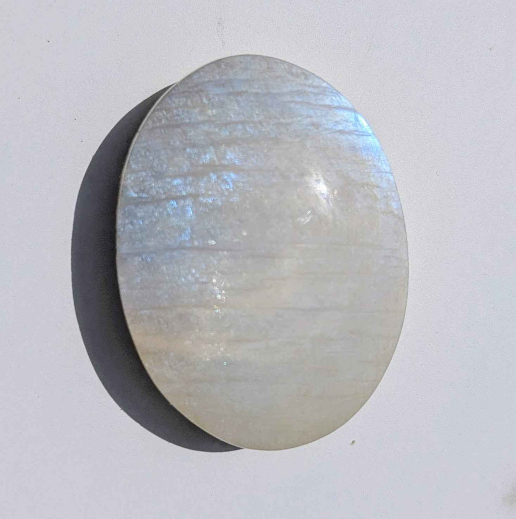 Moonstone Palm Stones – Intuition, Emotional Balance & New Beginnings