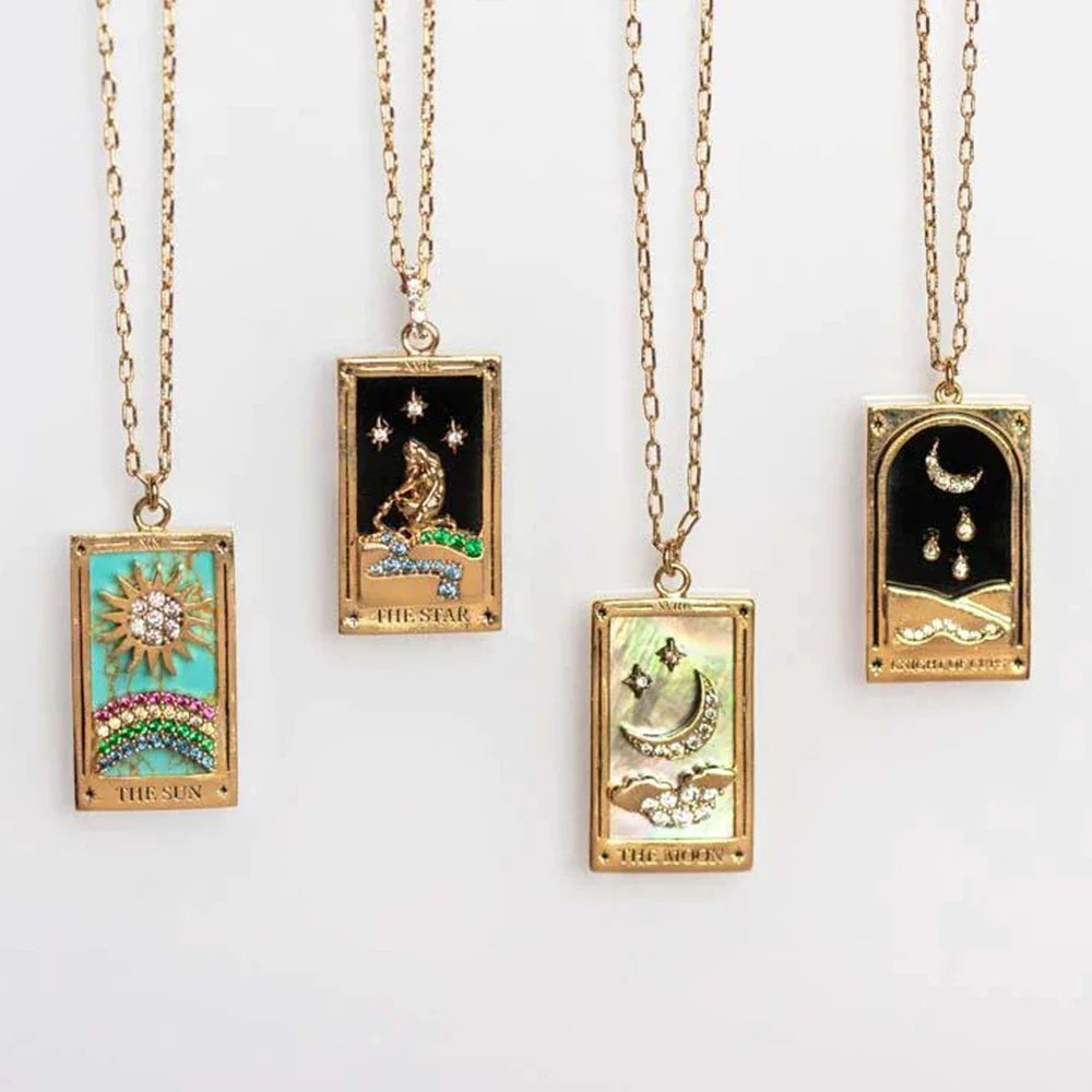 1Pcs Necklace Creative Pendant Tarot Card Elements Sun Star Moon Knight Necklace Pendant Fashion Trendy Accessories