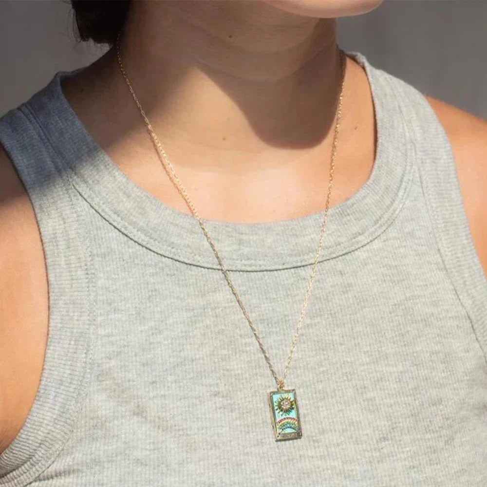 1Pcs Necklace Creative Pendant Tarot Card Elements Sun Star Moon Knight Necklace Pendant Fashion Trendy Accessories
