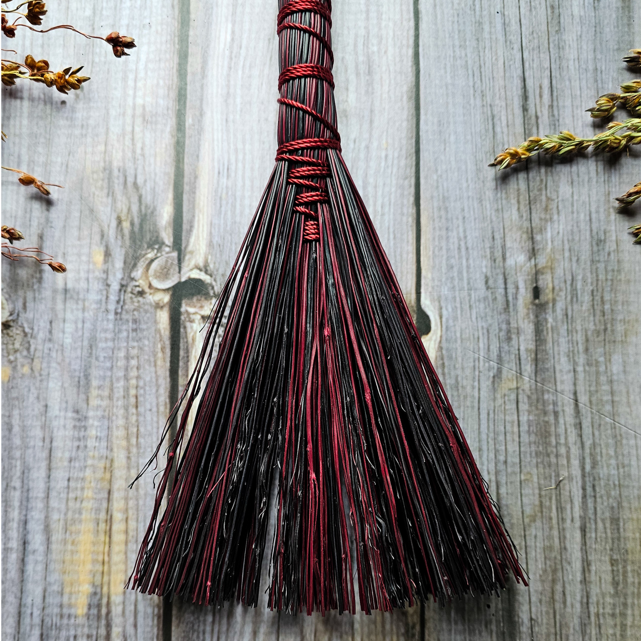 Mini Hawk Tail Whisk Broom in Red and Black