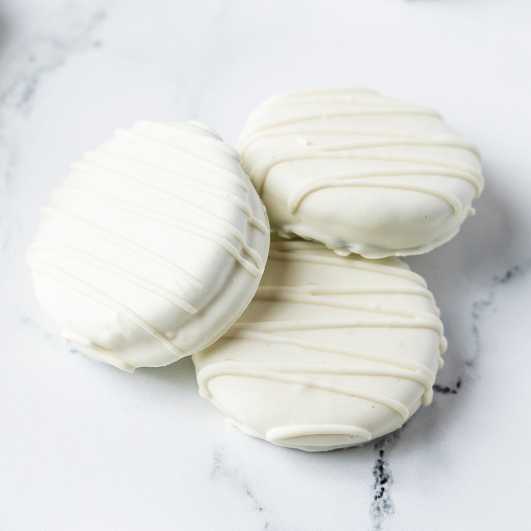 White Chocolate Dipped Oreo