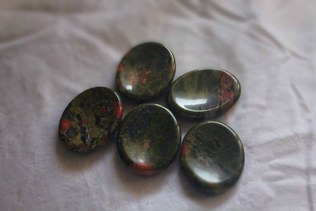 Worry Stones (Thumb Stones) – Pocket Crystals for Calm, Focus & Stress Relief