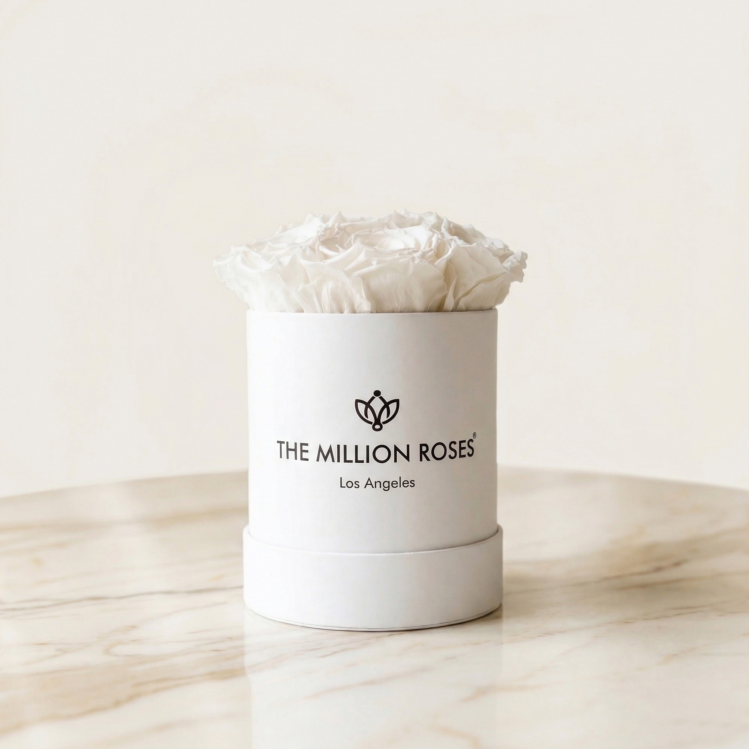 Essence White Box | White Roses