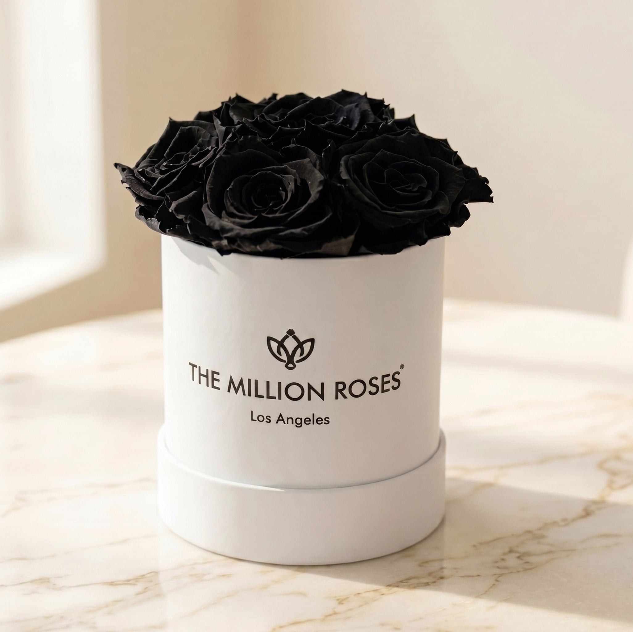 Essence White Box | Black Roses