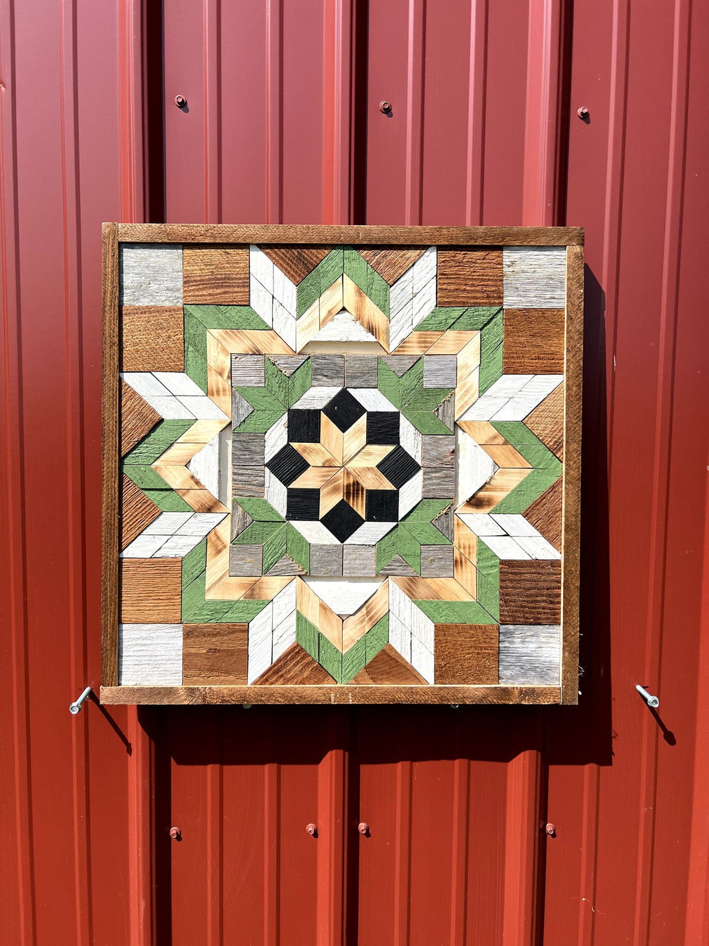 Amish Handmade Barn Quilt Wall Art – Reclaimed Barn Wood – 20.75” x 20.75”