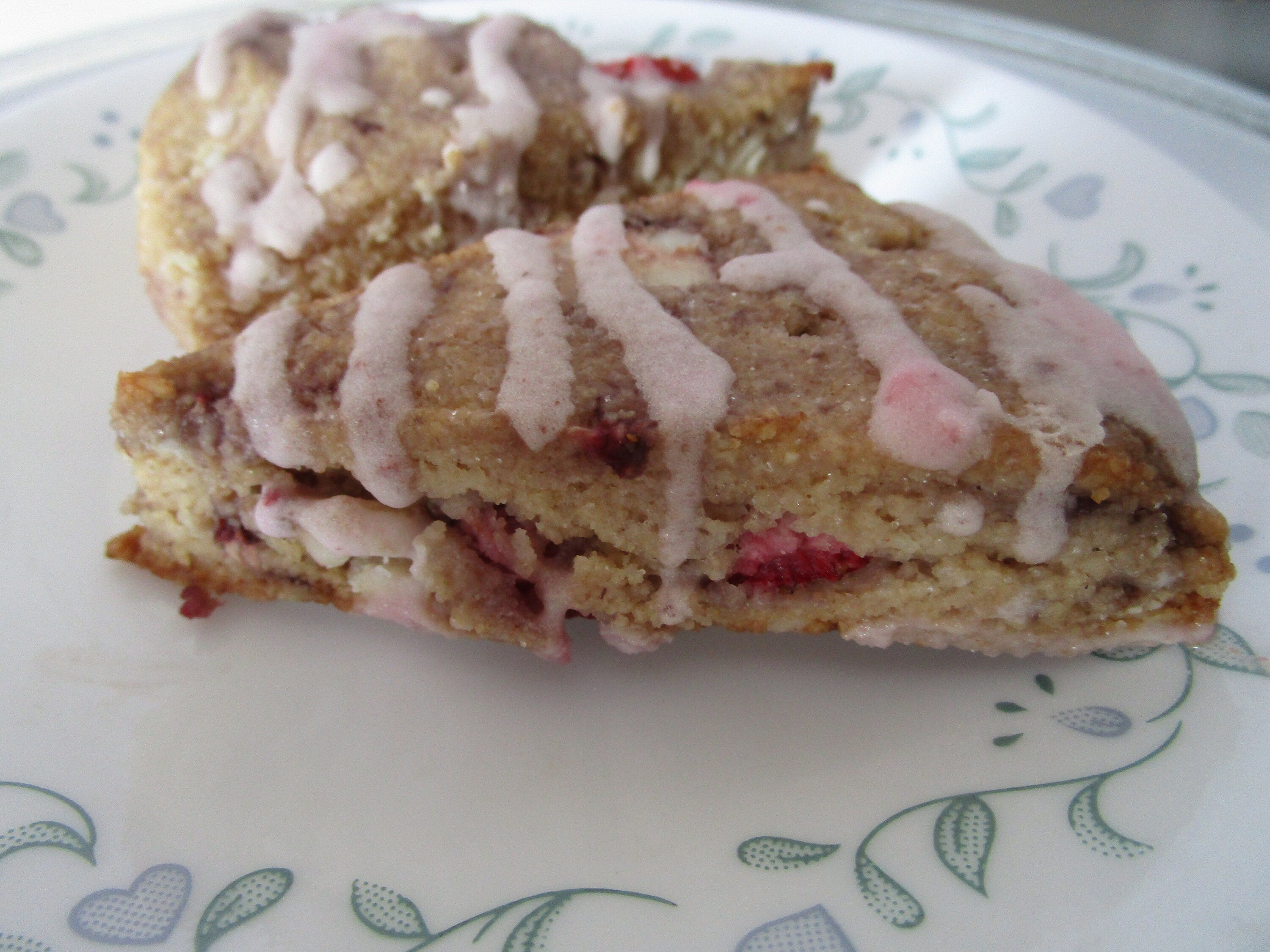 Keto, Strawberry Scone, Sugar Free, Gluten Free, Dairy Free, Egg Free, Berries, Brunch, Vegan, Low Carb, Dessert, Grain Free, No Erythritol