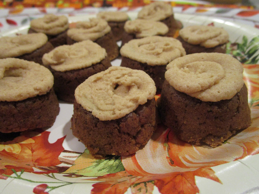 AIP Paleo Snacks, Mini Maple Cream Rings, Gluten Free, Grain Free, Egg Free, Dairy Free, Autoimmune Protocol, Low Calorie, Holiday treats