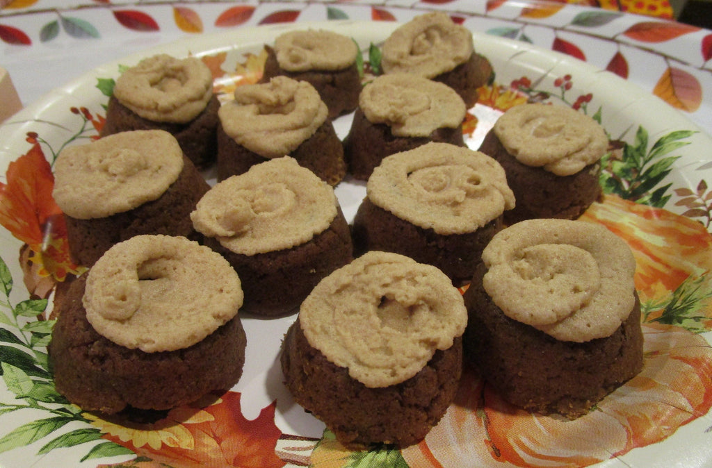 AIP Paleo Snacks, Mini Maple Cream Rings, Gluten Free, Grain Free, Egg Free, Dairy Free, Autoimmune Protocol, Low Calorie, Holiday treats
