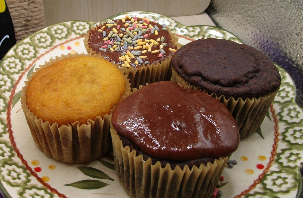 Sugar Free Cupcakes, Gluten Free, Dairy Free, Vegan, Egg Free, Nut Free, Birthday Gifts, Allulose, Low calorie snacks, Holiday Desserts
