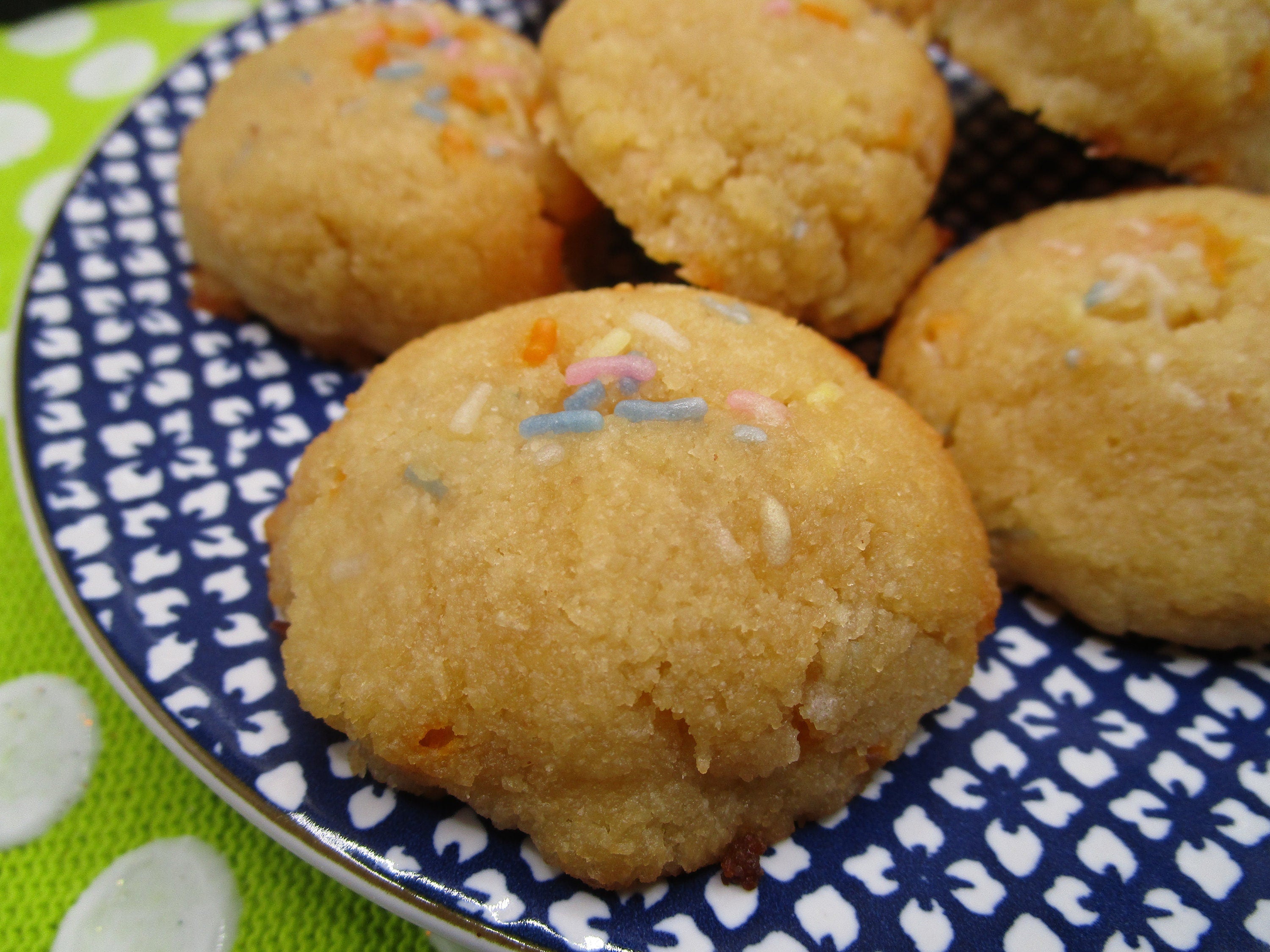 KETO Sugar Cookies, Gluten Free, Sugar Free, Dairy Free, Grain Free, Vegan, Low Carb Snack, Birthday treat, Low Calorie, July 4th Desserts