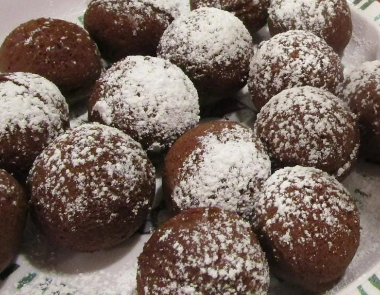 Gluten Free Munchkins, Dairy Free, Vegan, Chocolate, Vanilla, Cinnamon, Peanut Free, School Safe Snacks, End of year Party, Graduation