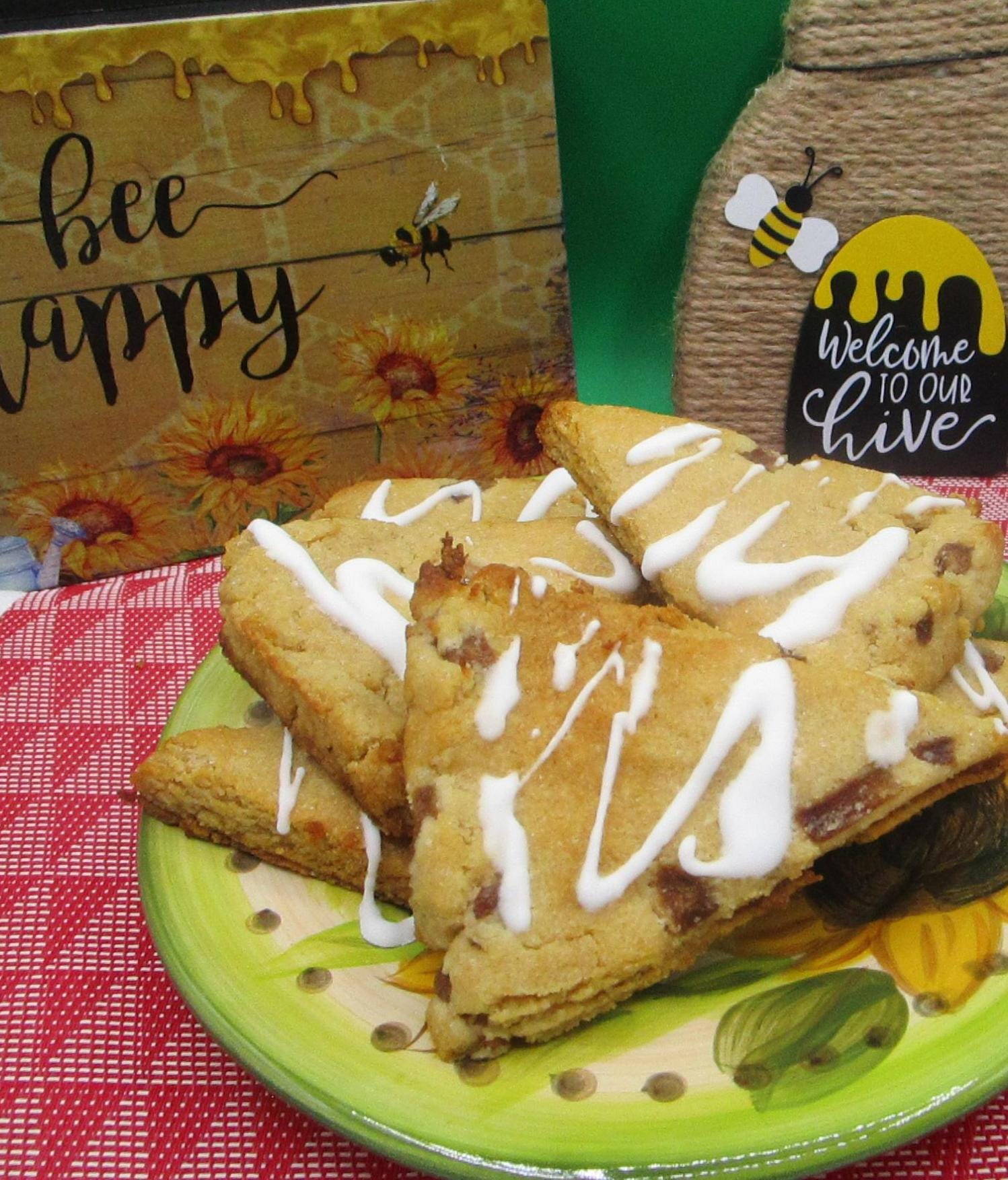 Keto Scones, Grain Free, Gluten Free, Dairy Free, Vegan, Sugar Free, Peanut Butter, low carb snack, Fitness Gifts, Easter Dessert, Clean Eat