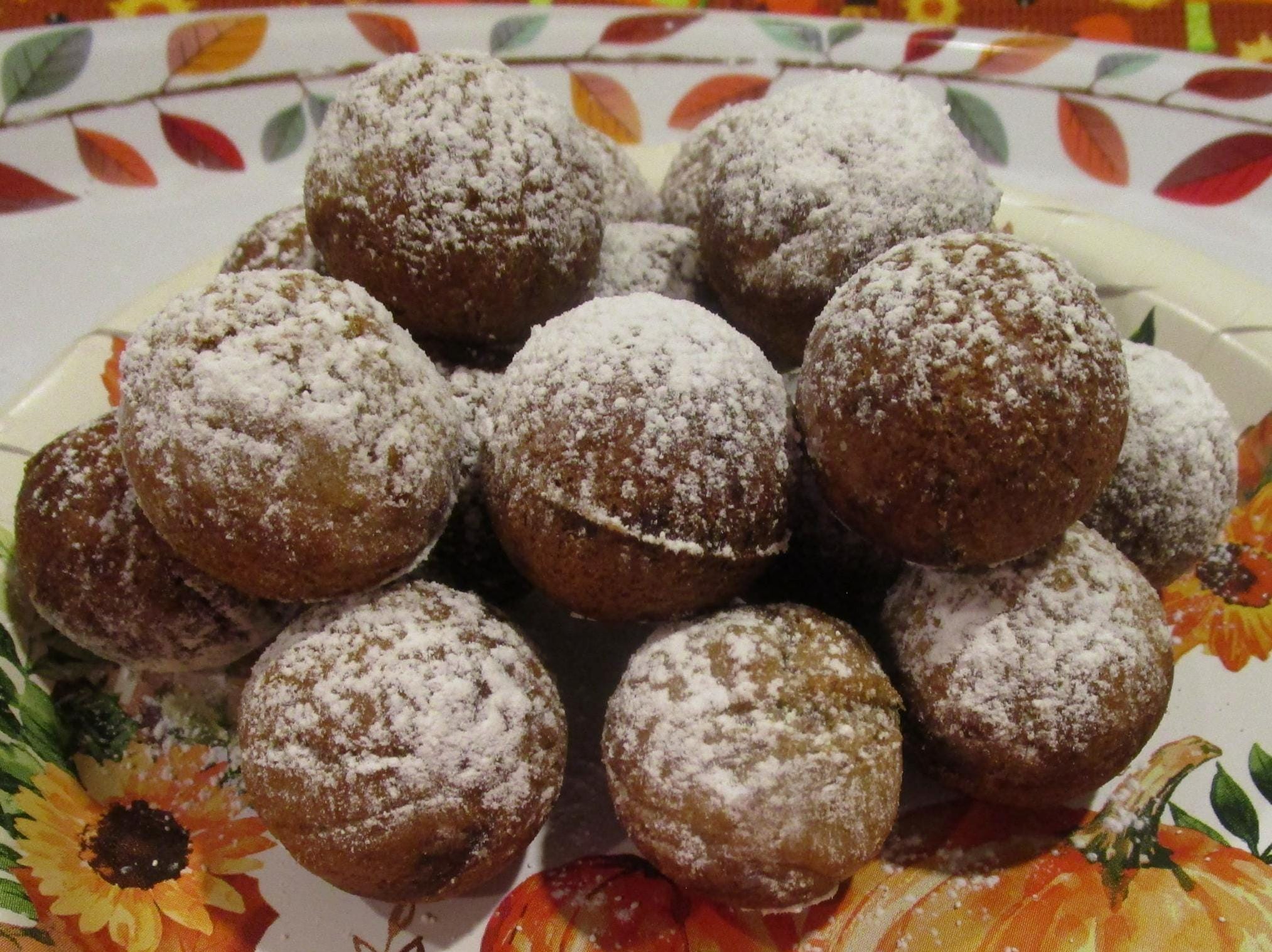 Gluten Free Munchkins, Dairy Free, Vegan, Chocolate, Vanilla, Cinnamon, Peanut Free, School Safe Snacks, End of year Party, Graduation