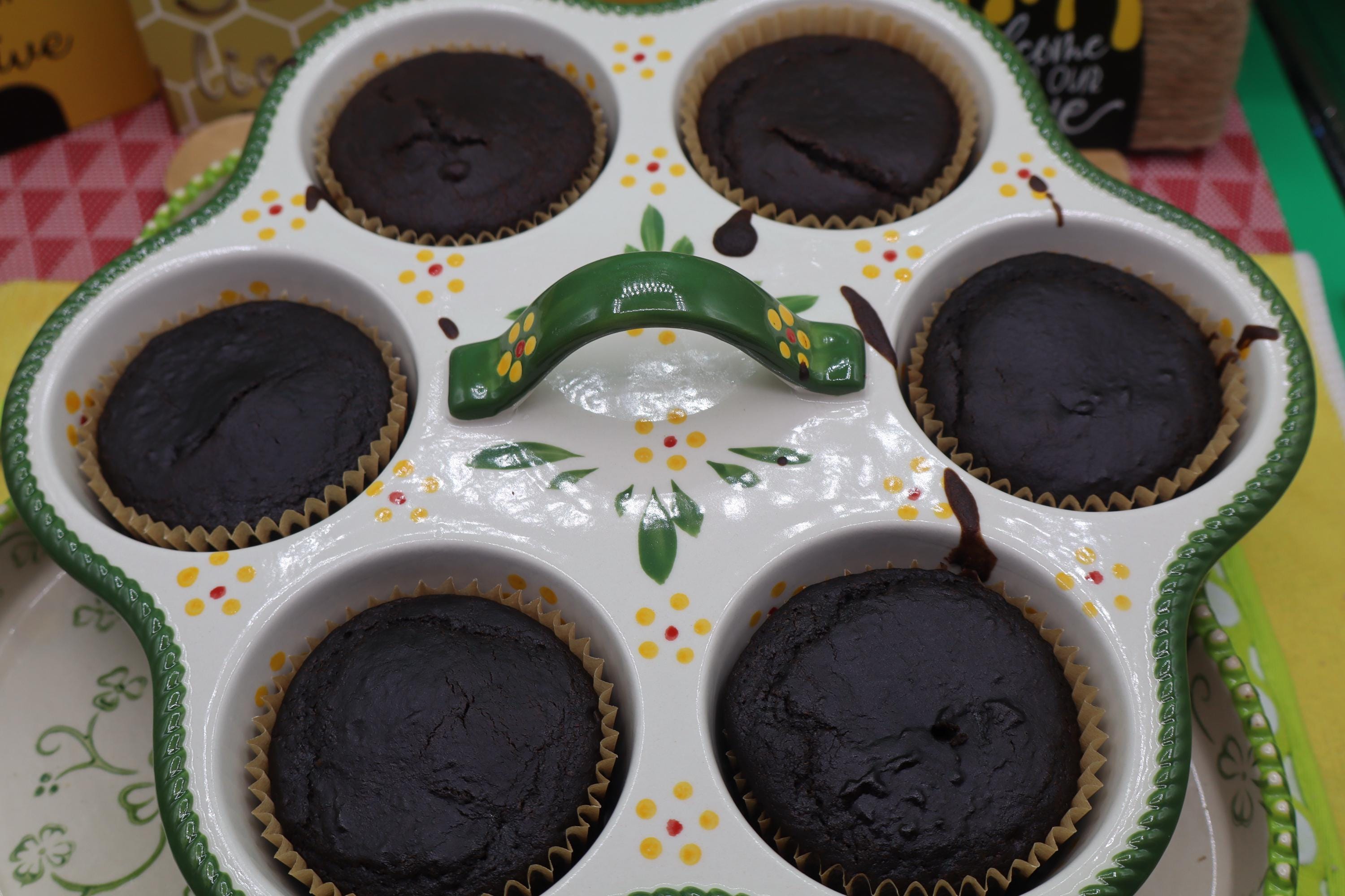 Gluten Free Cupcakes, Dairy Free, Vegan, Peanut Free, School Safe Birthday Party snacks, Coconut Sugar Dessert, Natural Sprinkles, kids Gift