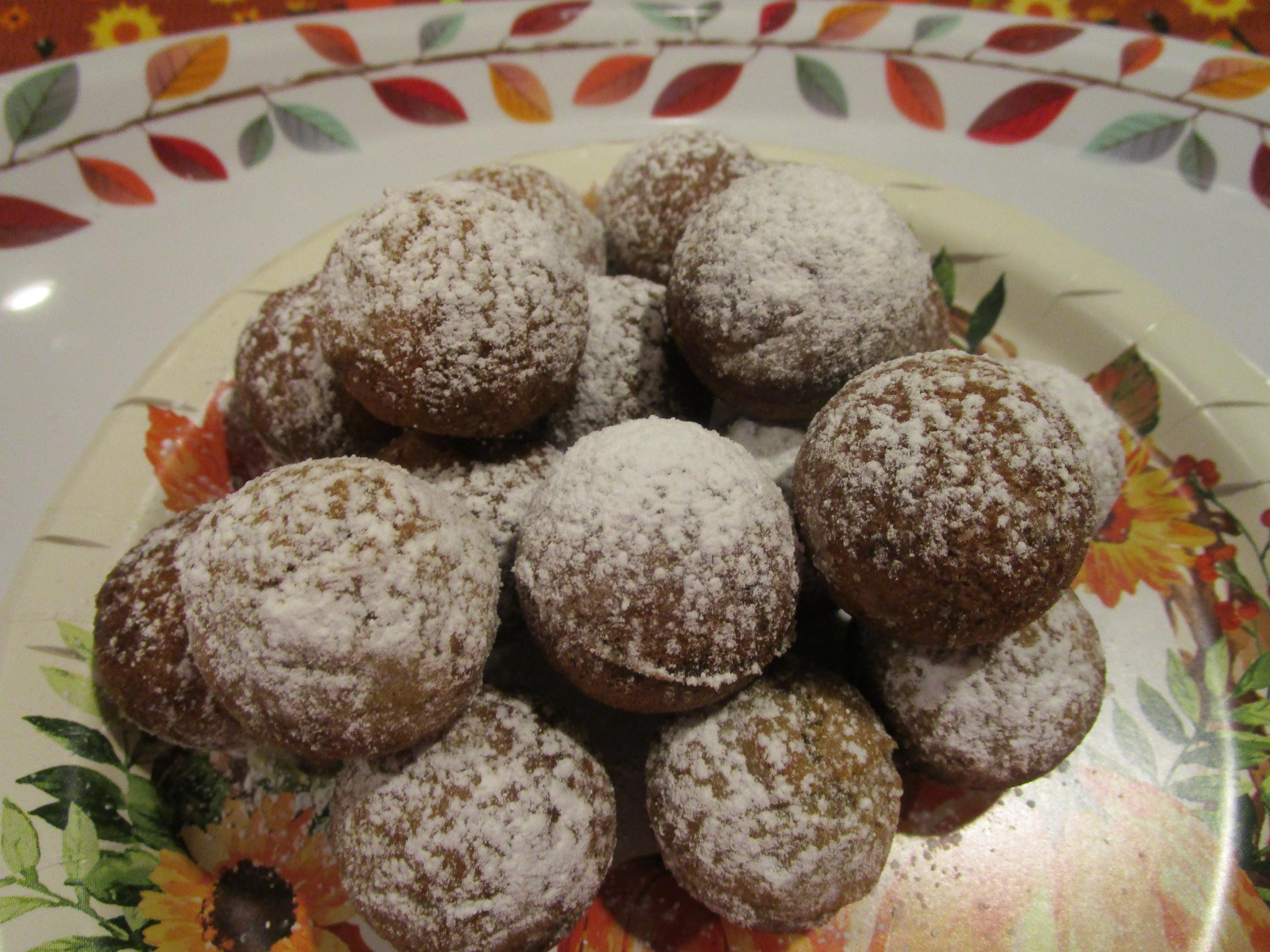 Gluten Free Munchkins, Dairy Free, Vegan, Chocolate, Vanilla, Cinnamon, Peanut Free, School Safe Snacks, End of year Party, Graduation