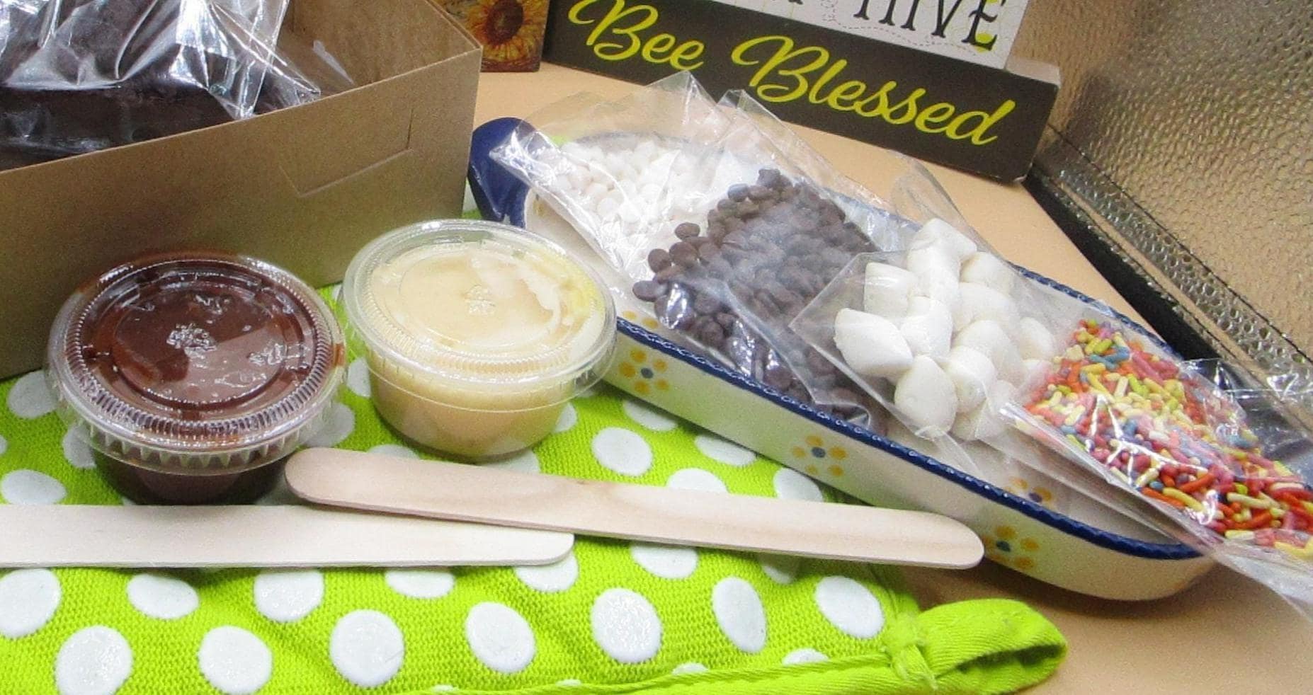 Gluten Free Smores Brownie Decorating Kit, Dairy Free, Vegan, Nut Free, Marshmallow Chocolate, Camp Activity, Kids Baking, July 4th crafts