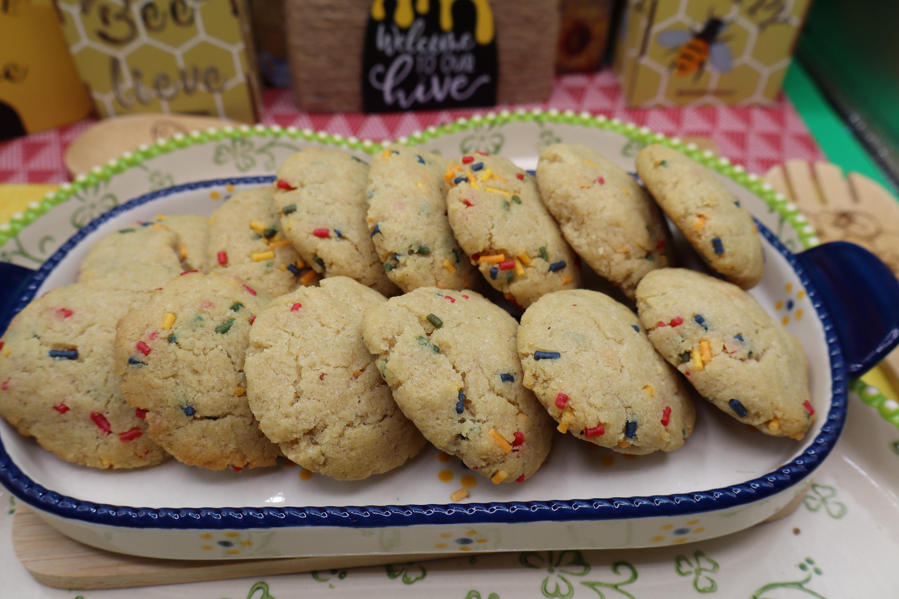 KETO Sugar Cookies, Gluten Free, Sugar Free, Dairy Free, Grain Free, Vegan, Low Carb Snack, Birthday treat, Low Calorie, July 4th Desserts
