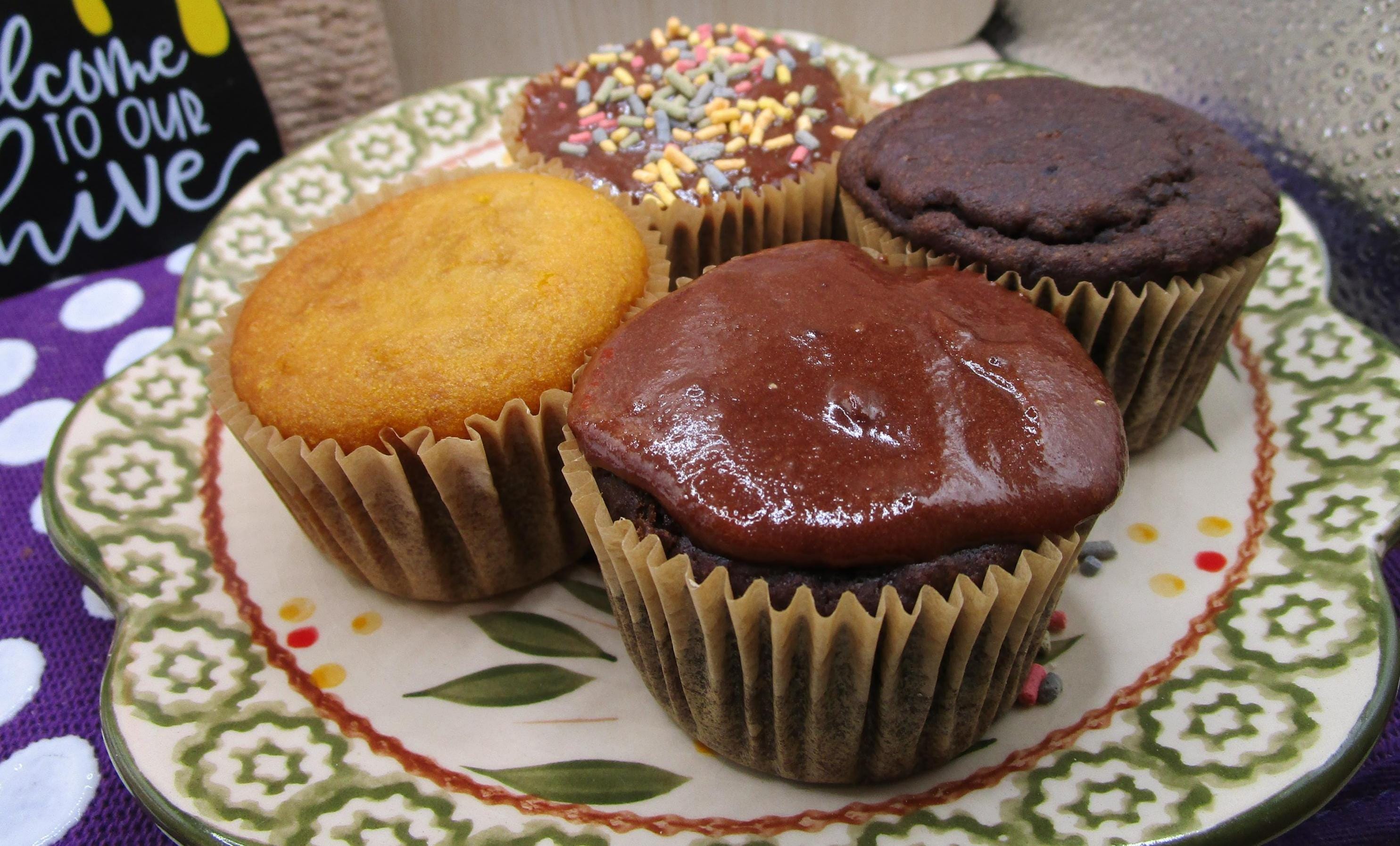 Sugar Free Cupcakes, Gluten Free, Dairy Free, Vegan, Egg Free, Nut Free, Birthday Gifts, Allulose, Low calorie snacks, Holiday Desserts