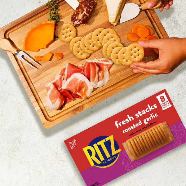 Ritz Fresh Stacks Roasted Garlic Crackers, Travel Snacks, Multi Snack Packs 11.8 oz
