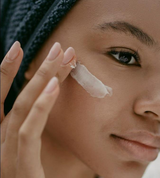 Retinol Face Cream Anti-Aging - Reduces Wrinkles, Moisturizes & Brightens Skin